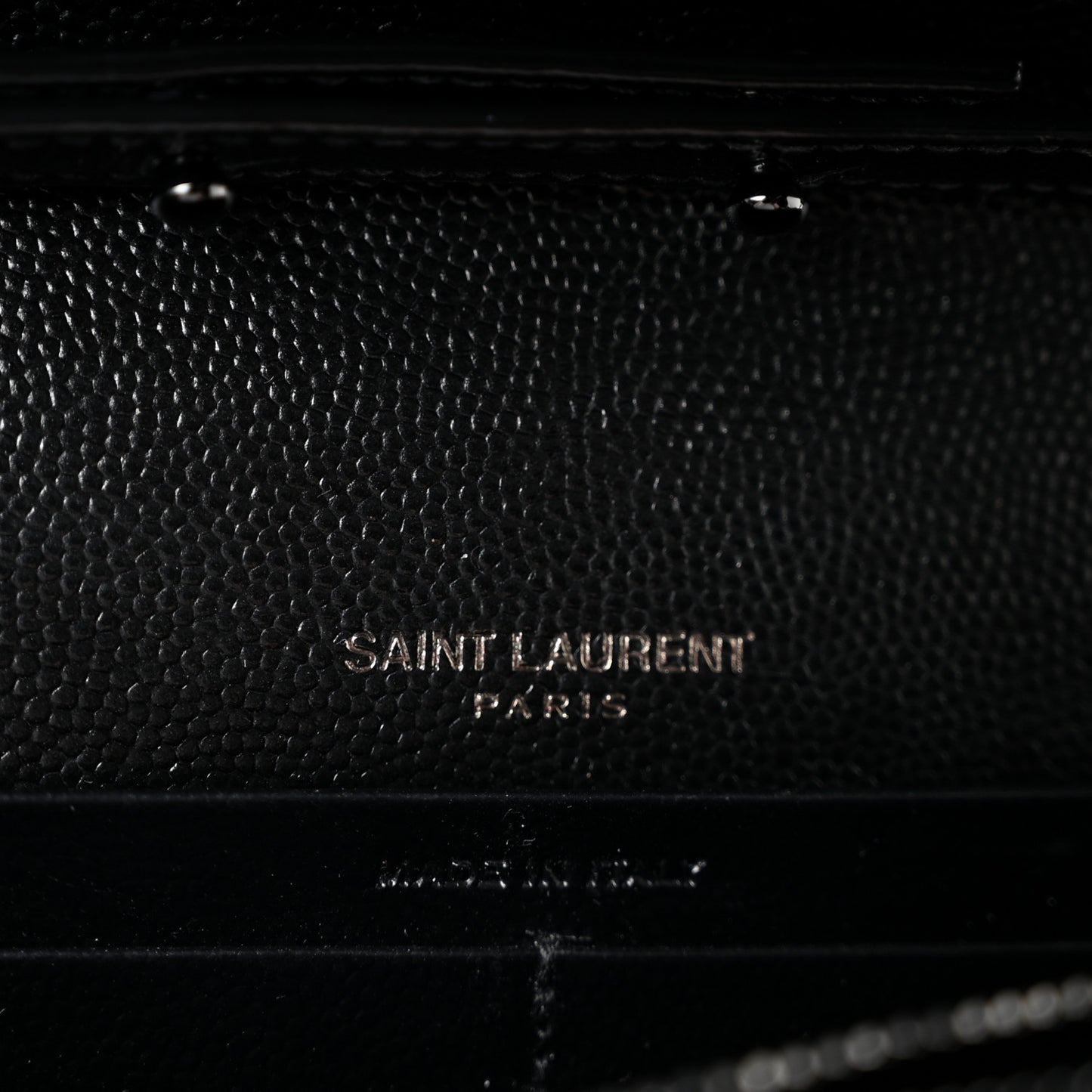 Grain De Poudre Matelasse Chevron Monogram Monochrome Chain Wallet Black