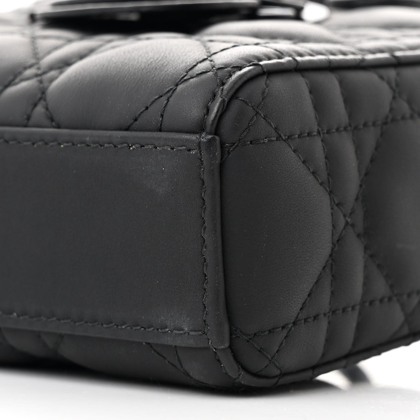 Ultra Matte Calfskin Cannage Medium Lady D-Joy Black