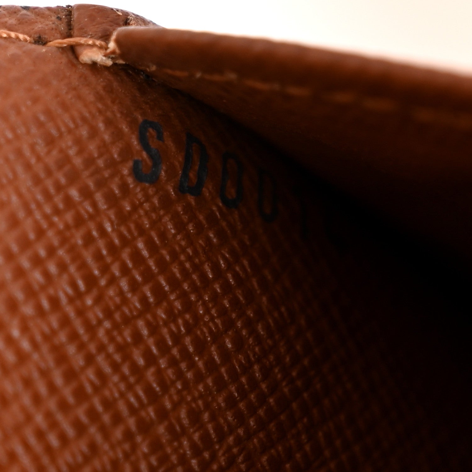 Louis Vuitton Monogram Small Ring Agenda Cover 7 of 9
