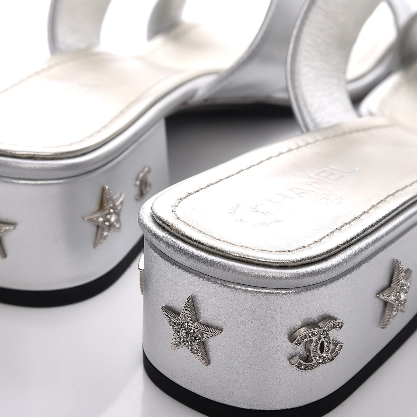 Iridescent Calfskin Crystal Stars Mules 39.5 Silver