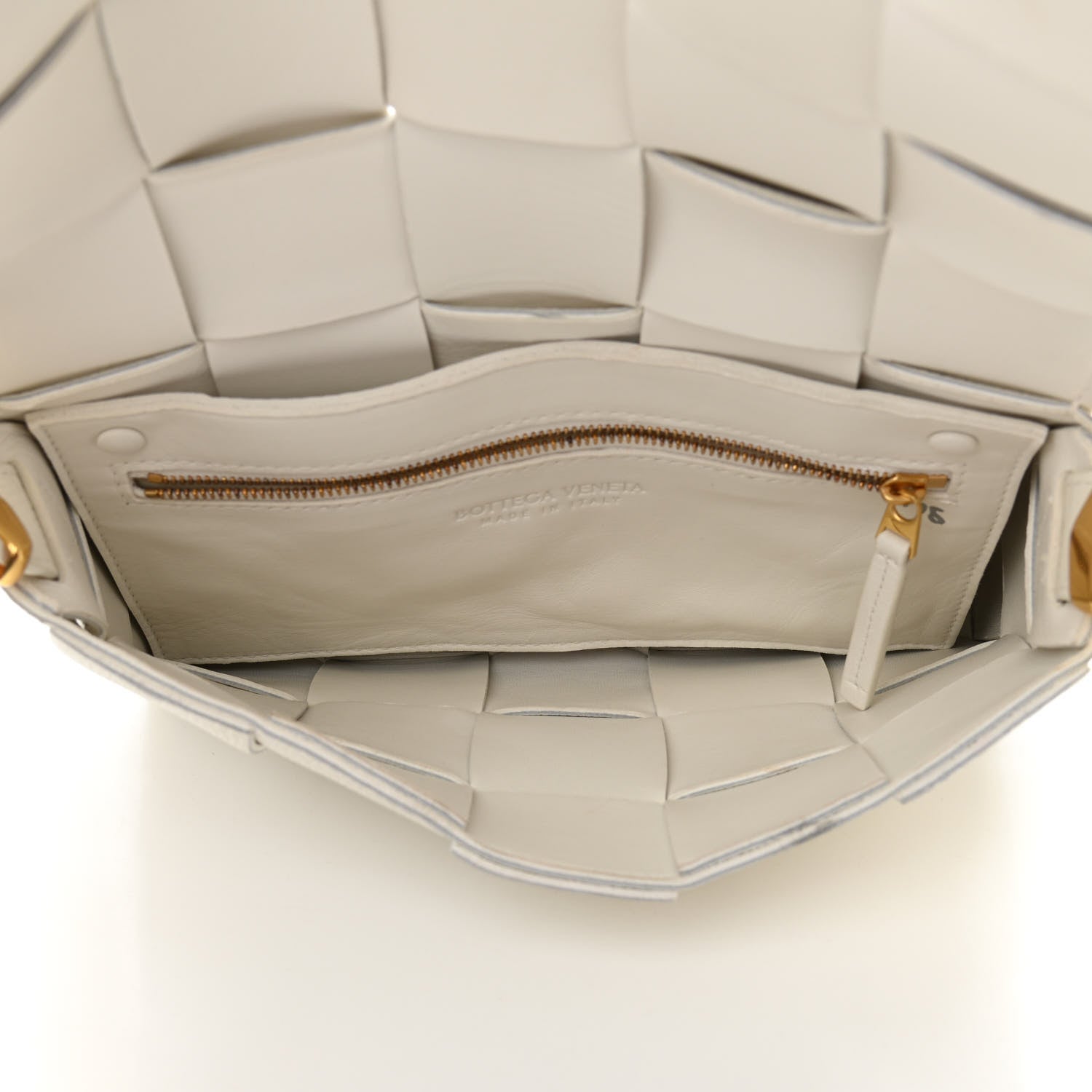 Bottega Veneta Grained Calfskin Maxi Intrecciato Cassette Crossbody Bag White 5 of 10