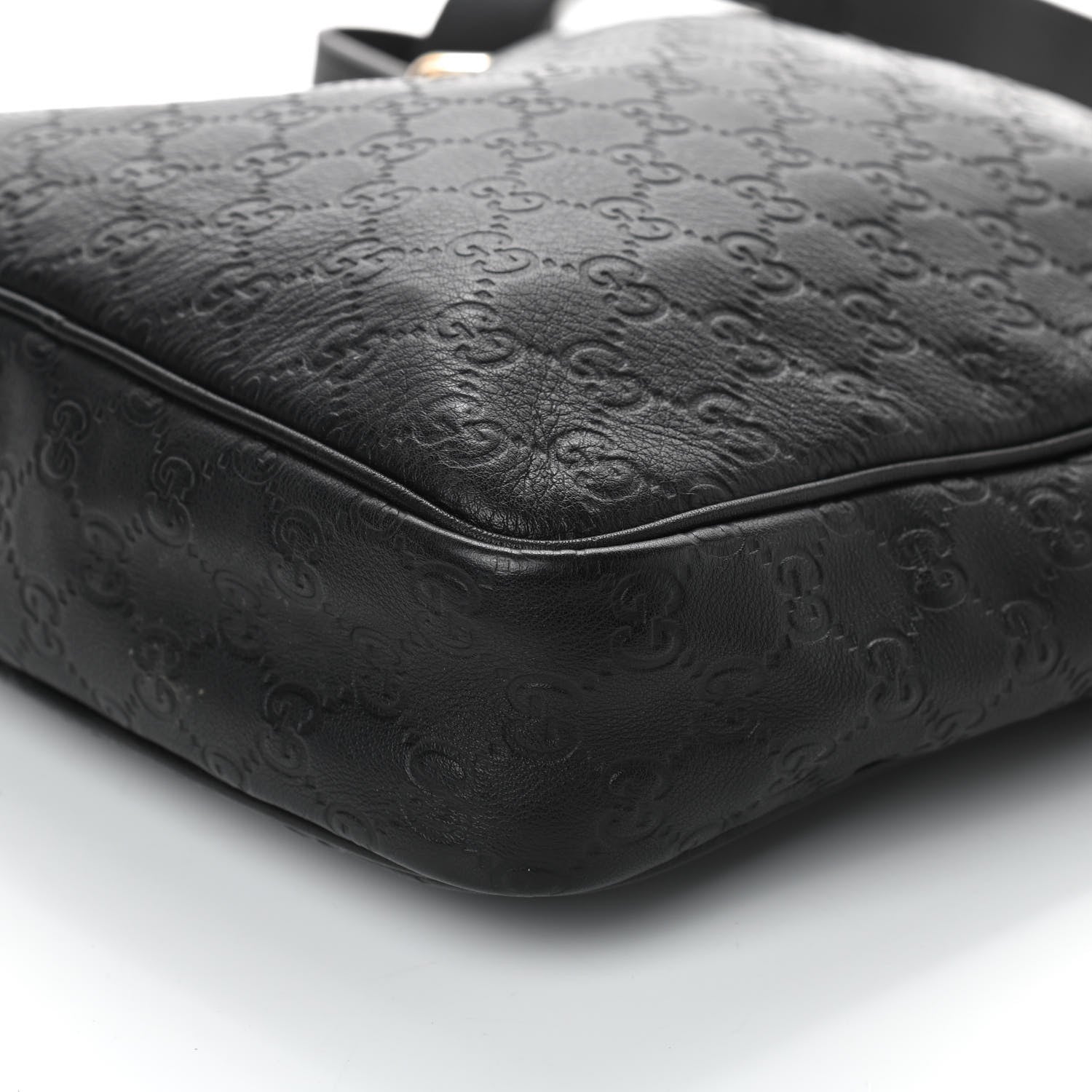 Gucci Guccissima Medium Messenger Black 10 of 10