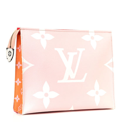 Louis Vuitton Monogram Giant Toiletry Pouch 26 Rouge 3 of 12