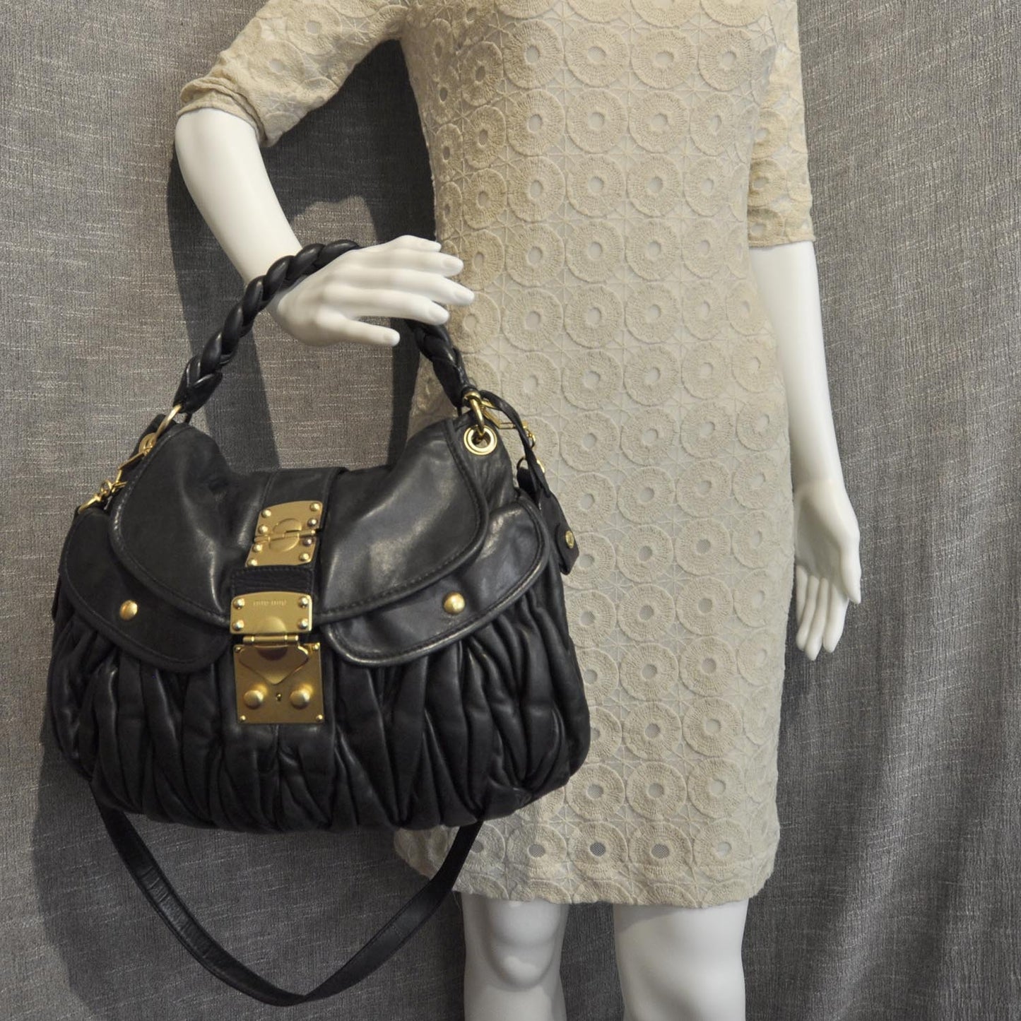 Leather Matelasse Coffer Hobo Black