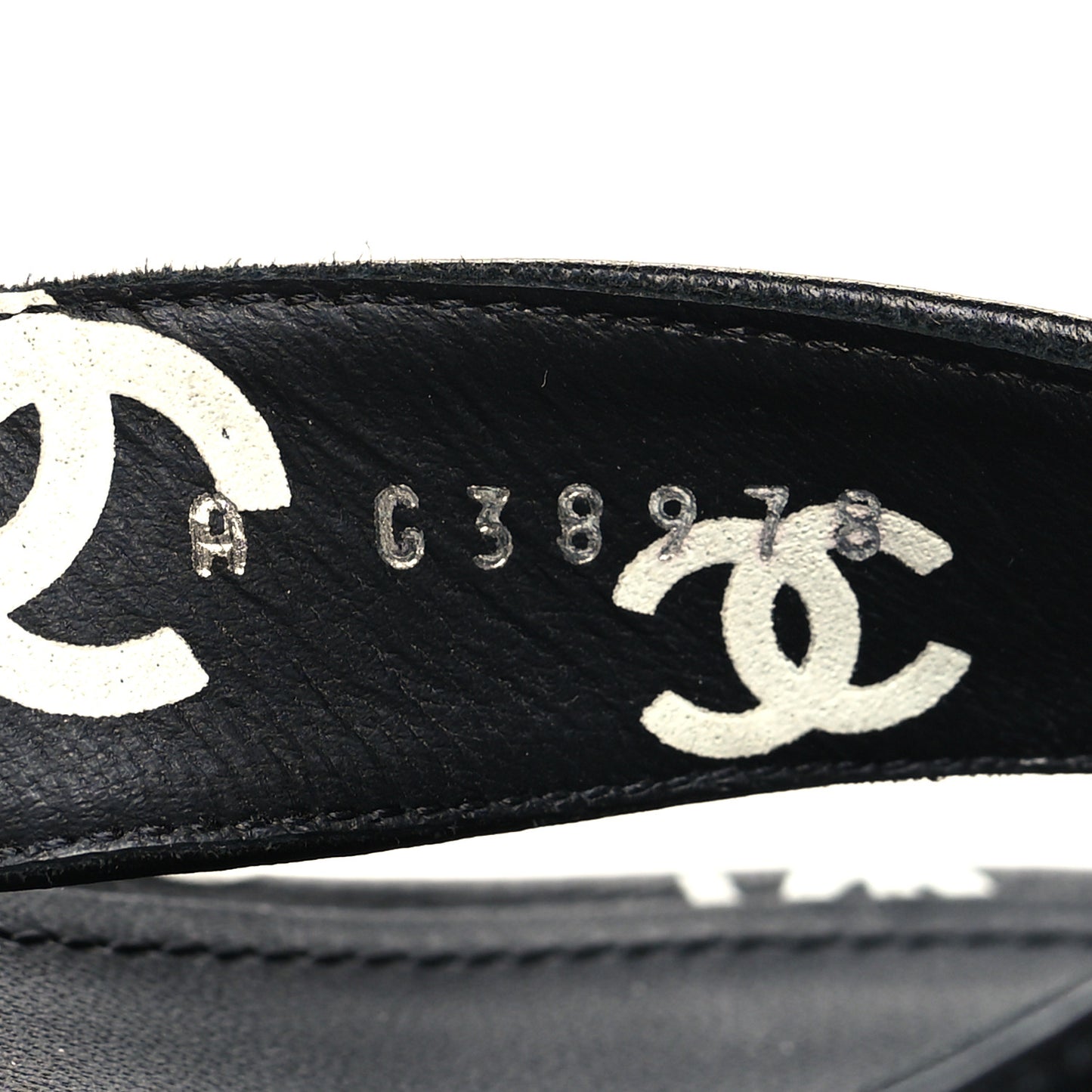 Lambskin Printed CC Thong Sandals 35.5 Black White