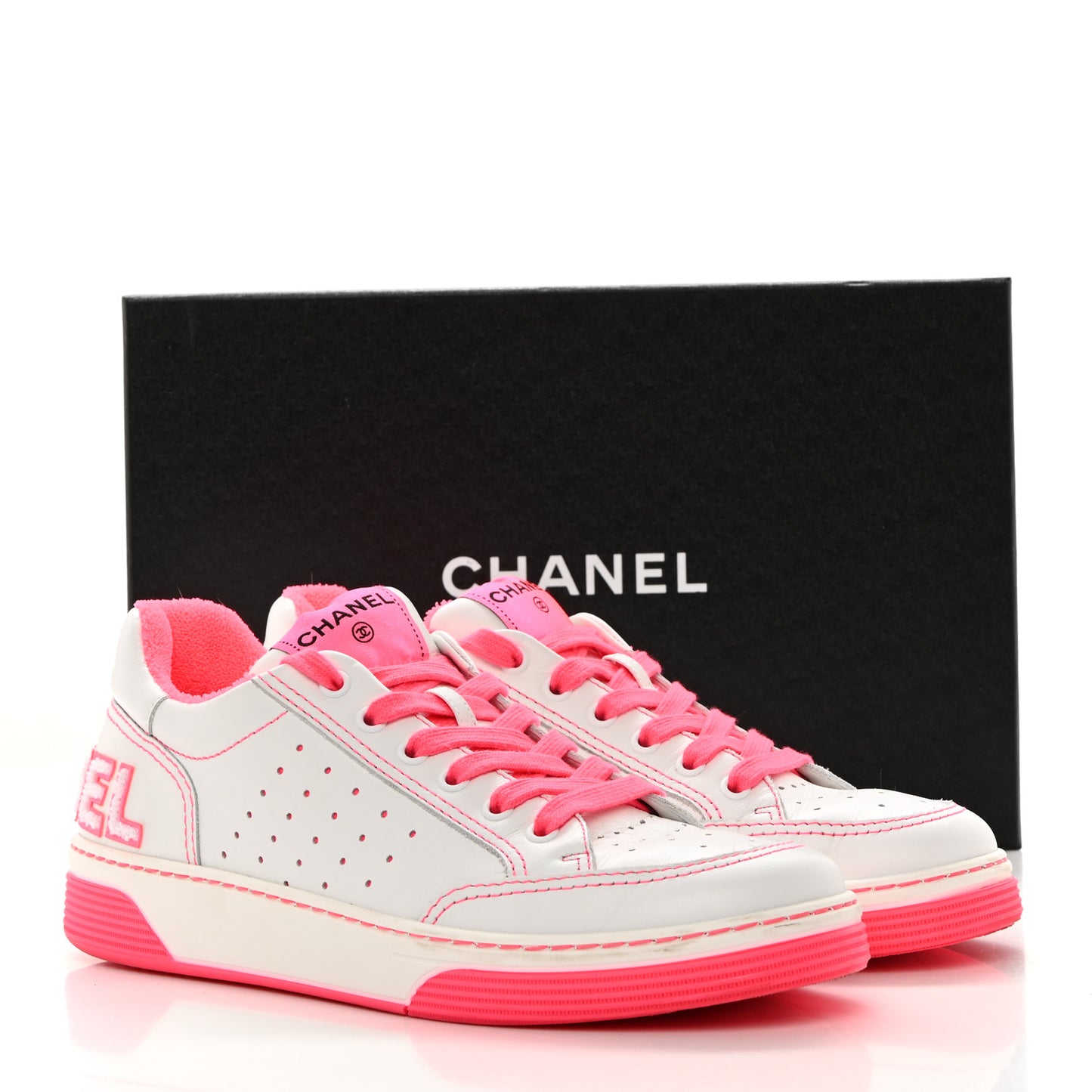 Calfskin Womens Logo Sneaker 40.5 Fuchsia White