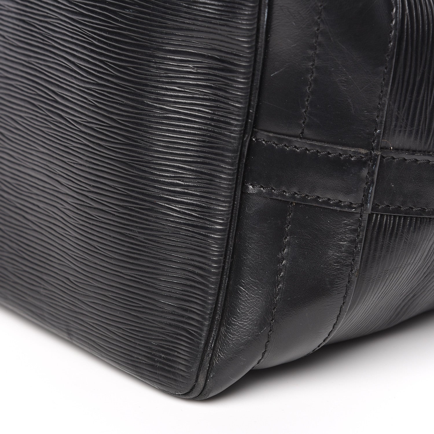 Louis Vuitton Epi Noe Black 19 of 20