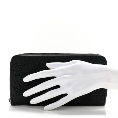 Louis Vuitton Mahina Zippy Wallet NM Black 2 of 7