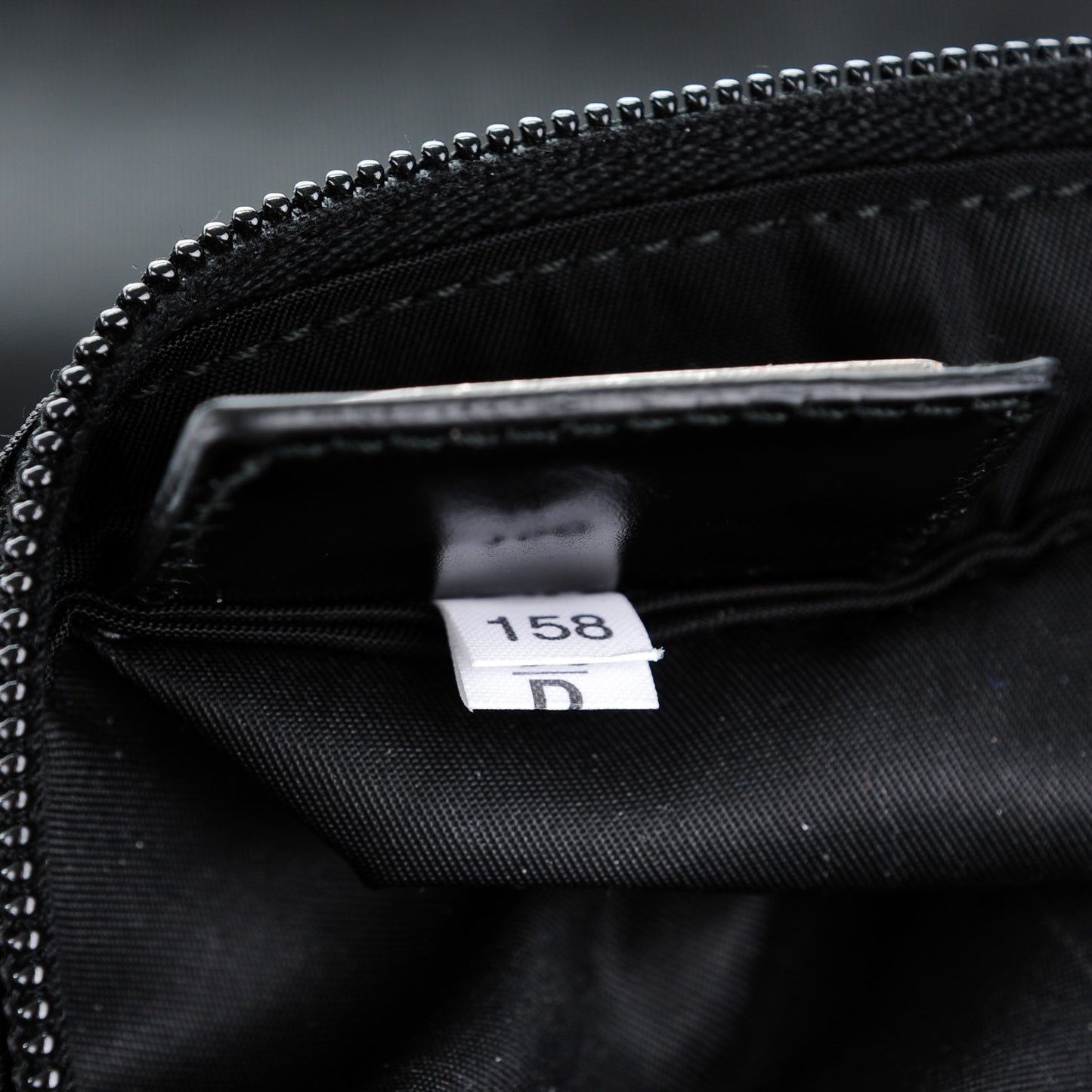 Nylon Vela Flat Messenger Bag Black
