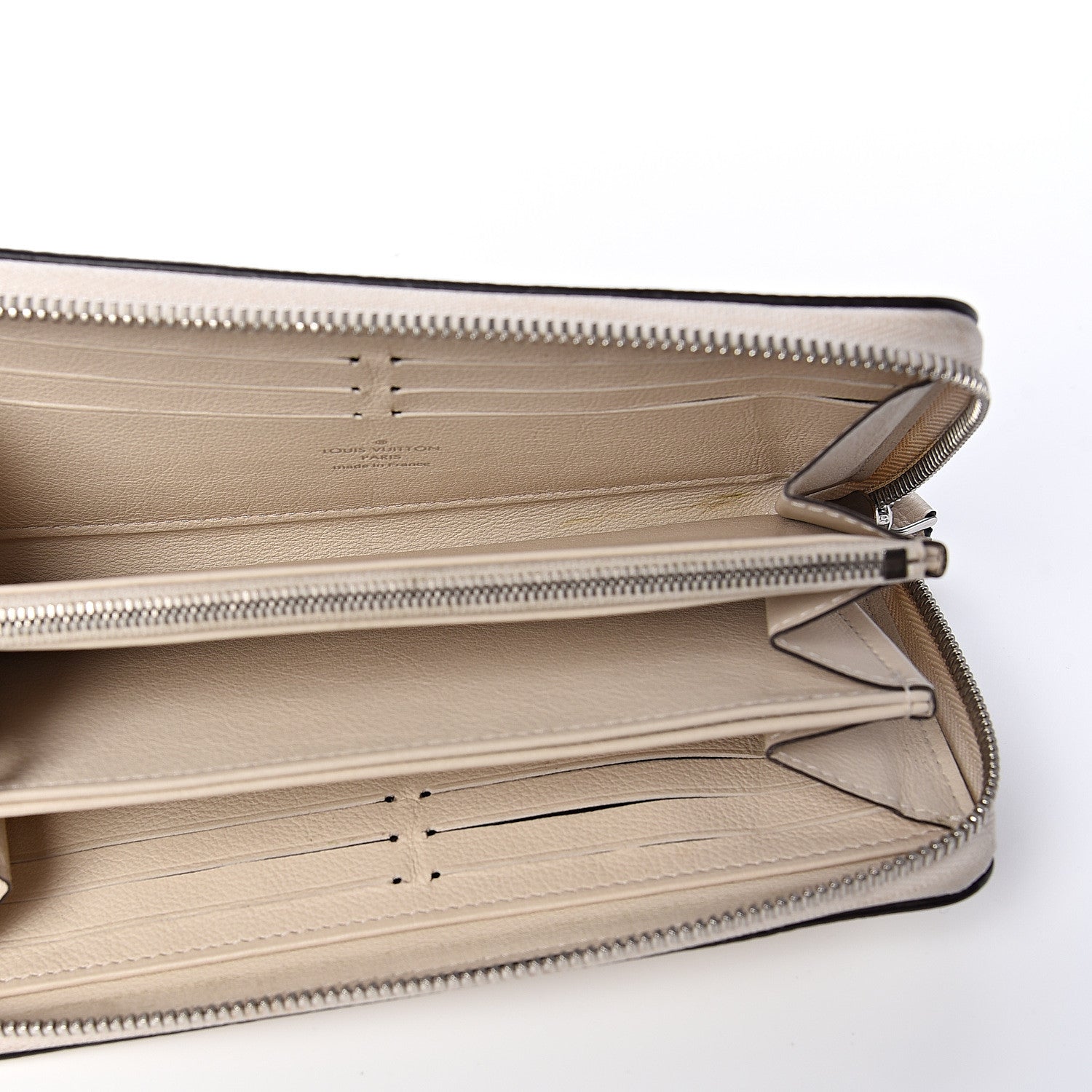 Louis Vuitton Mahina Zippy Wallet Ivory 4 of 6