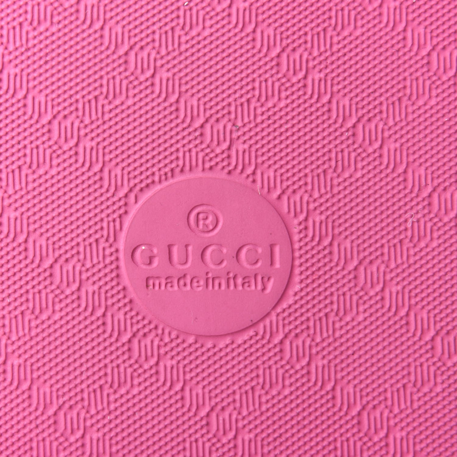 Gucci Rubber Logo Stamped Mens Slide Sandals 9 Fuchsia 8 of 10