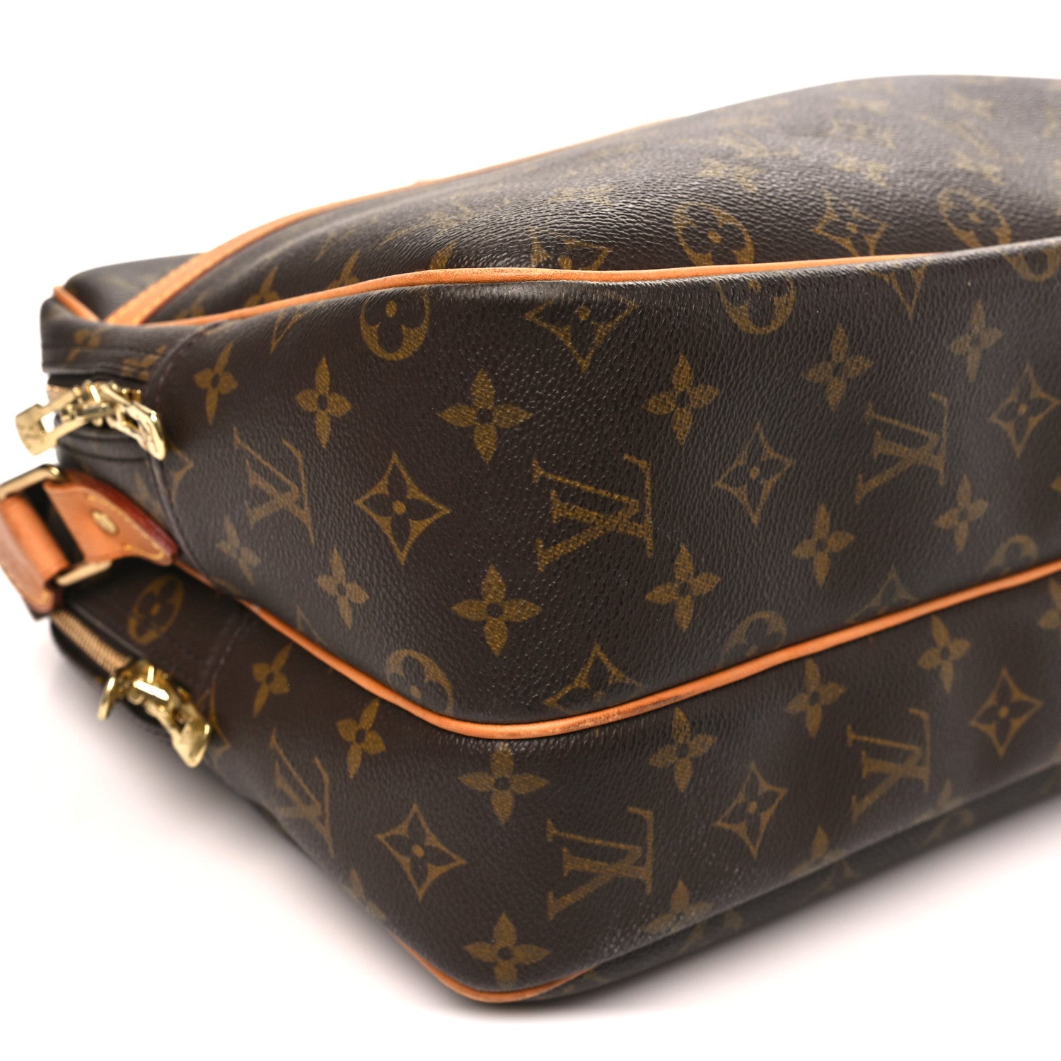 Louis Vuitton Monogram Reporter GM 9 of 10