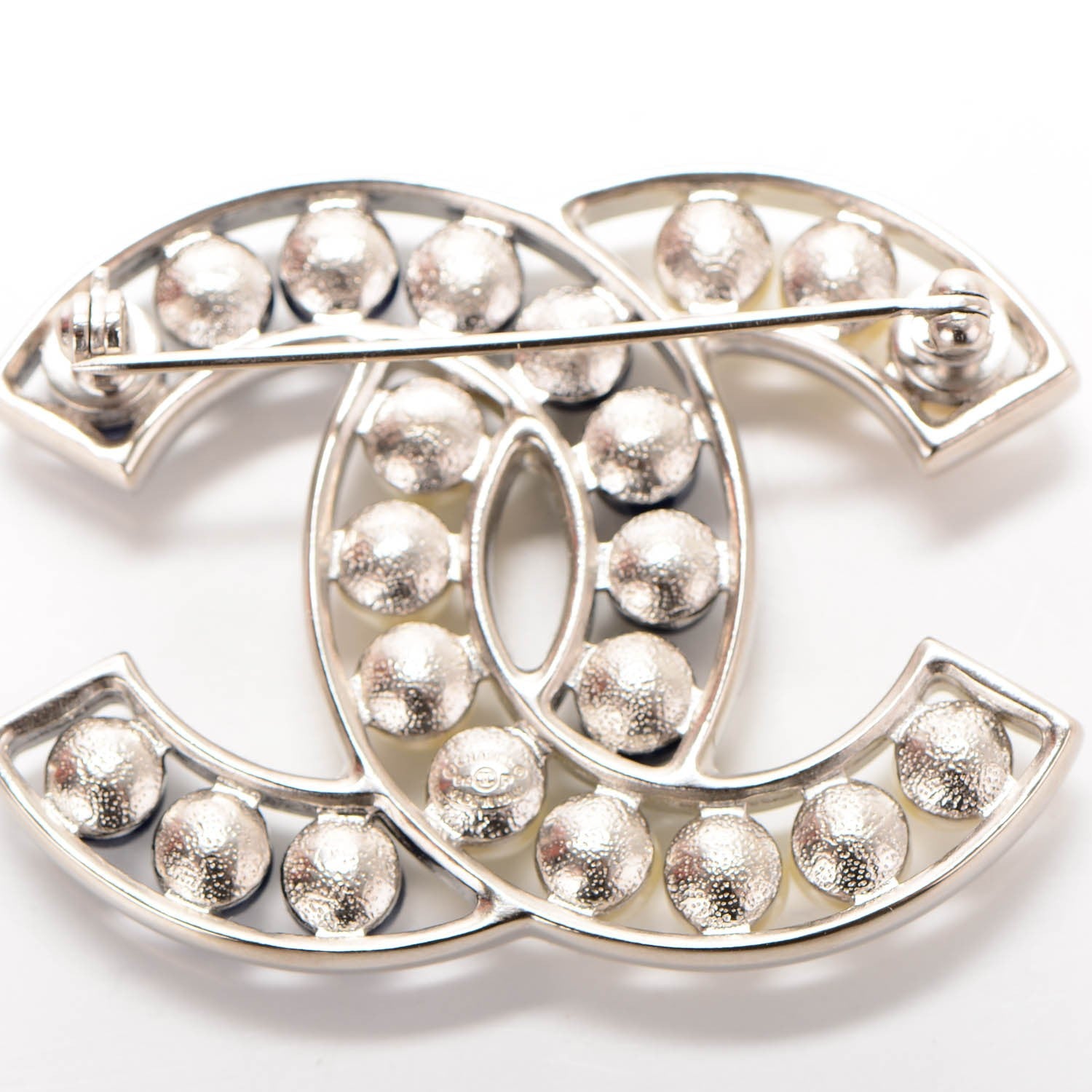 Chanel Pearl CC Brooch Navy White 4 of 5