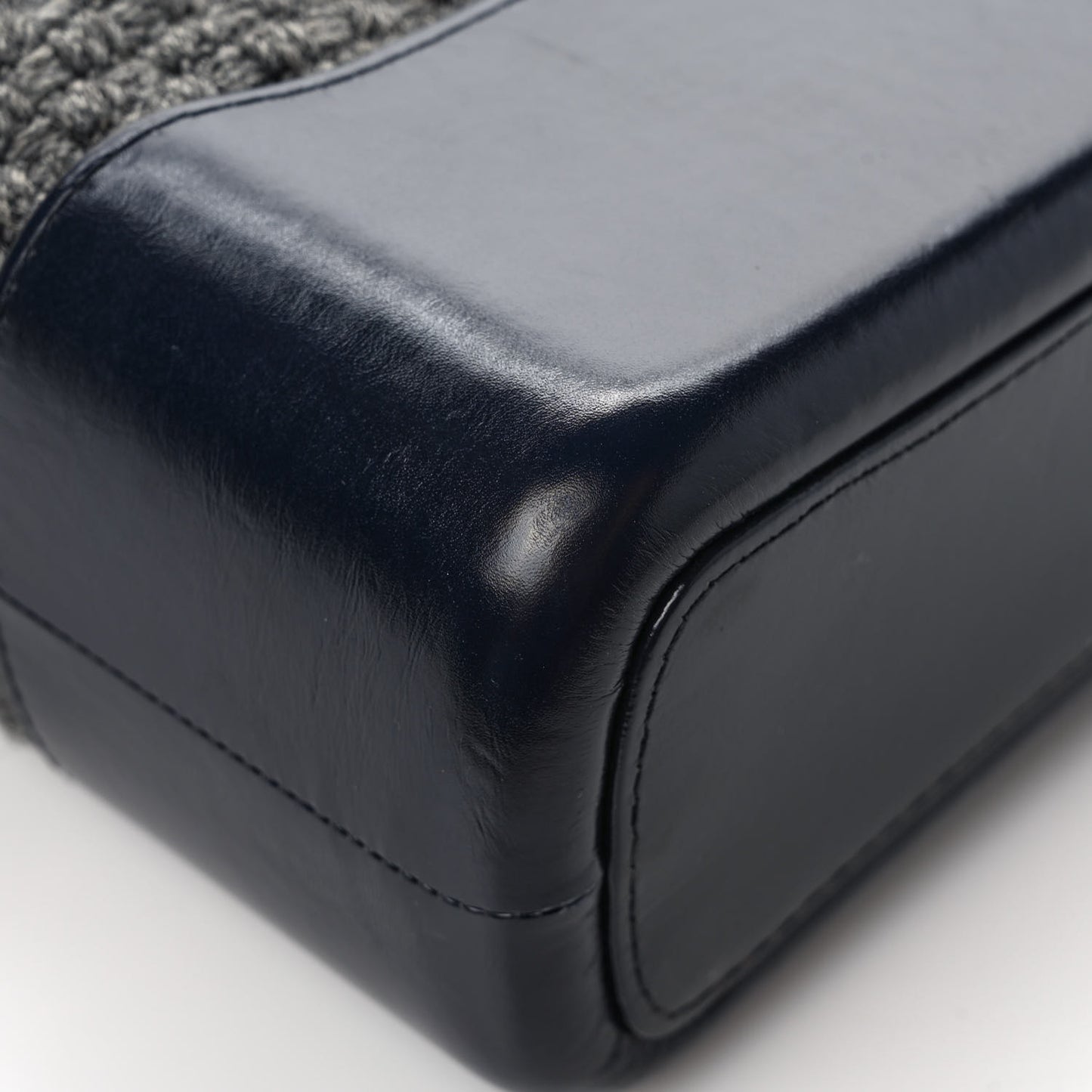 Tweed Calfskin Quilted Medium Gabrielle Hobo Gray Navy