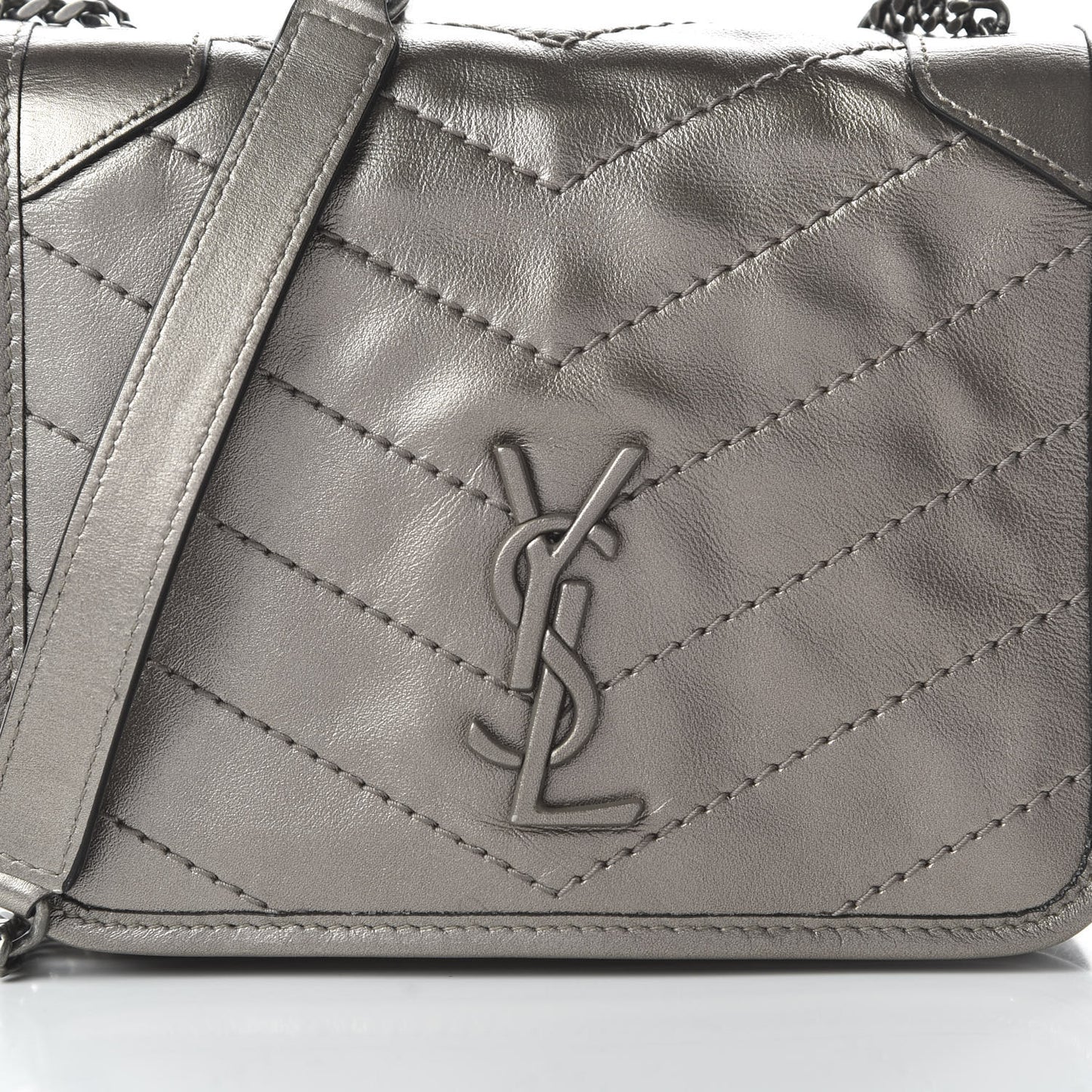 Metallic Calfskin Matelasse Monogram Niki Chain Wallet Platinum