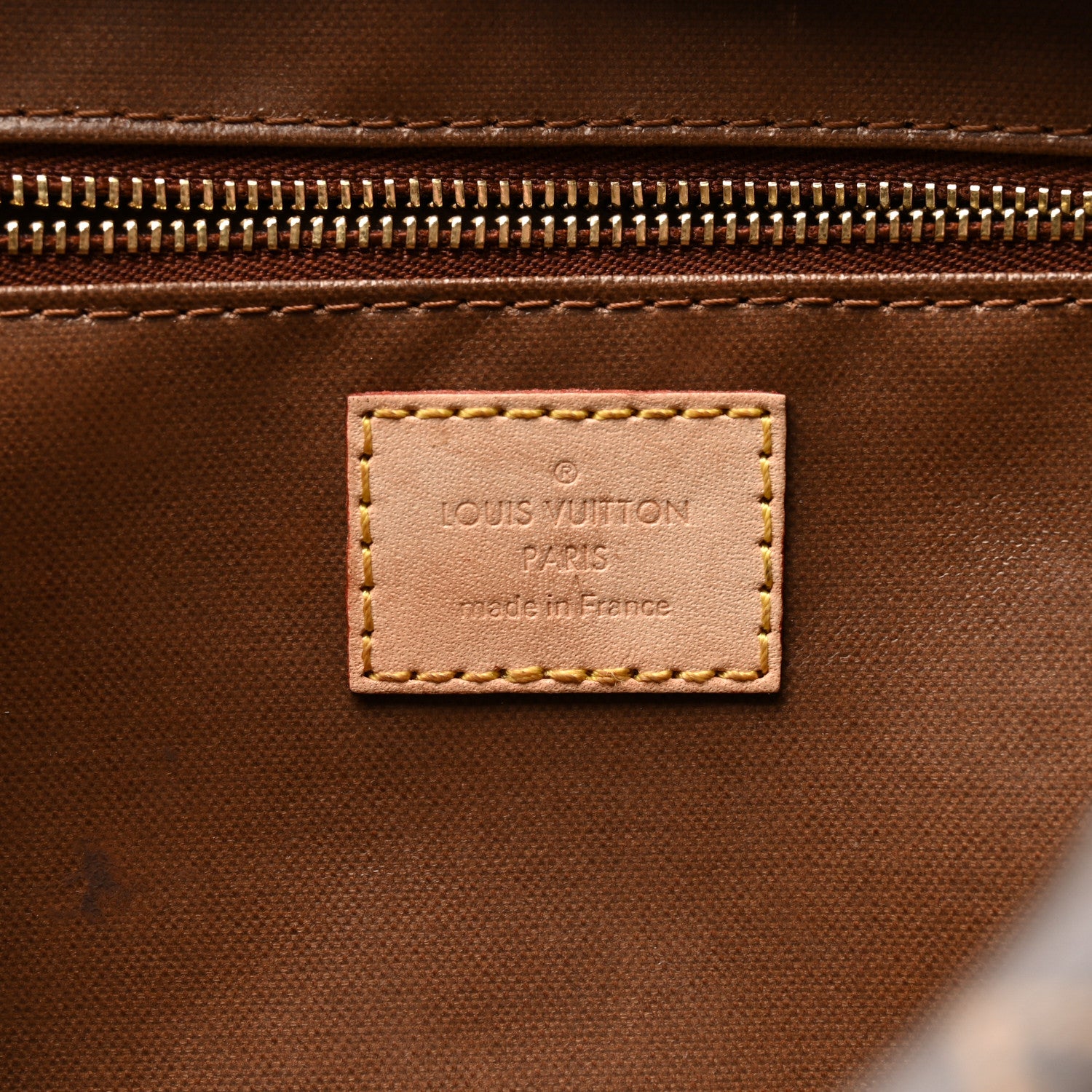 Louis Vuitton Monogram Toiletry Bag 25 7 of 9