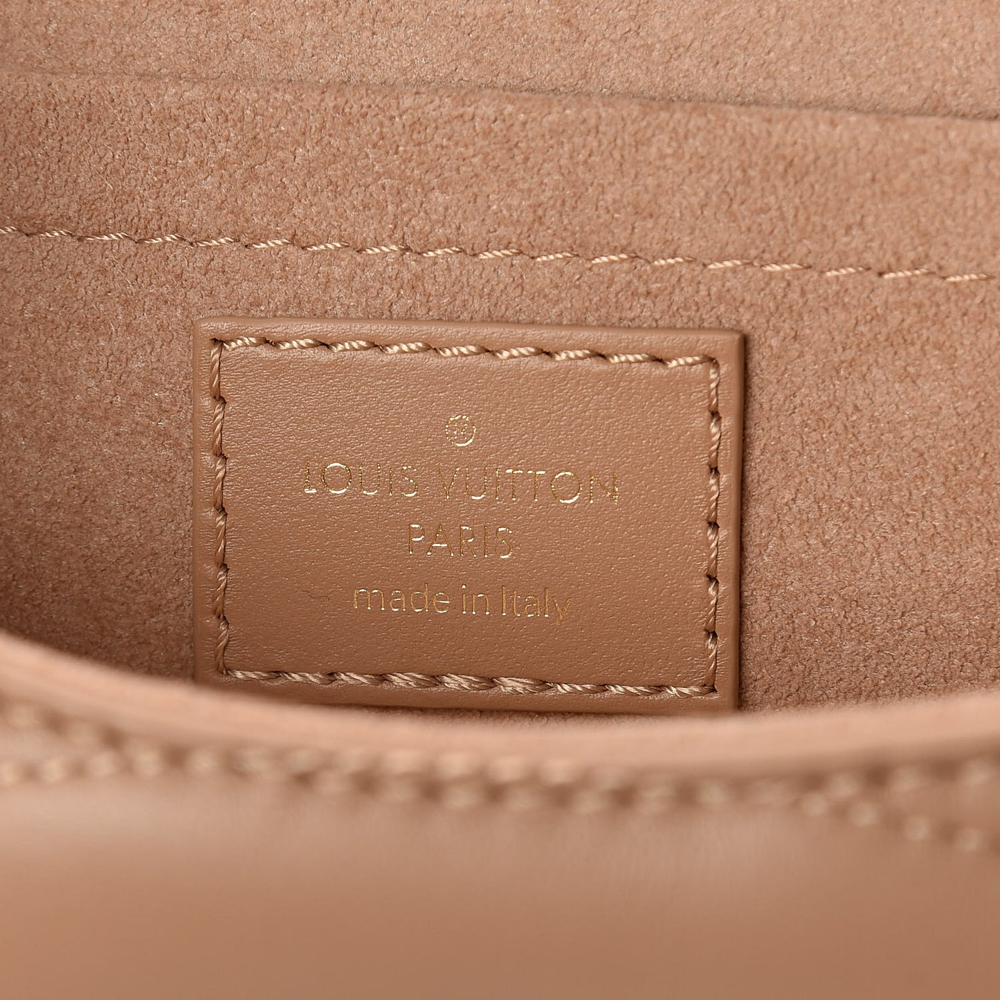 Calfskin New Wave Chain MM Noisette
