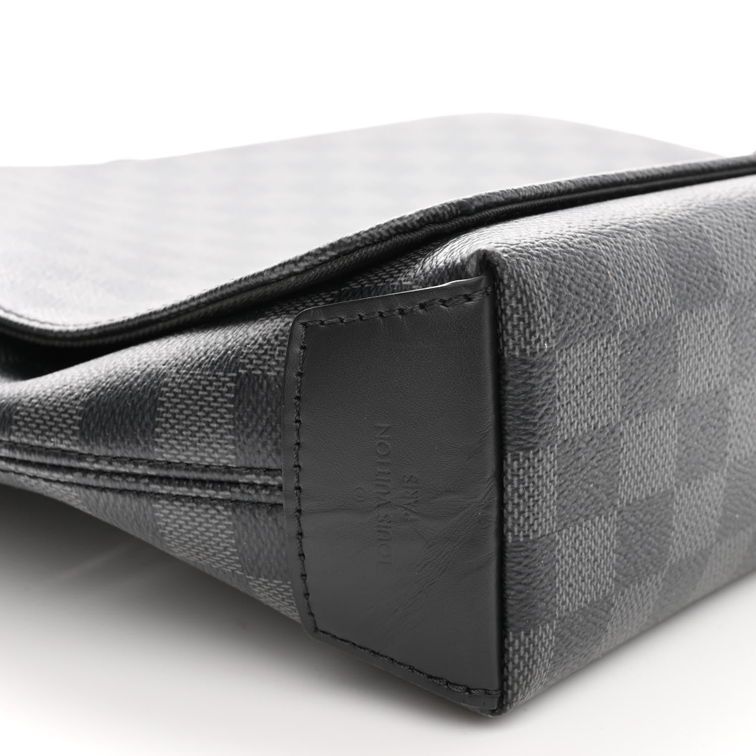 Louis Vuitton Damier Graphite District MM 7 of 10