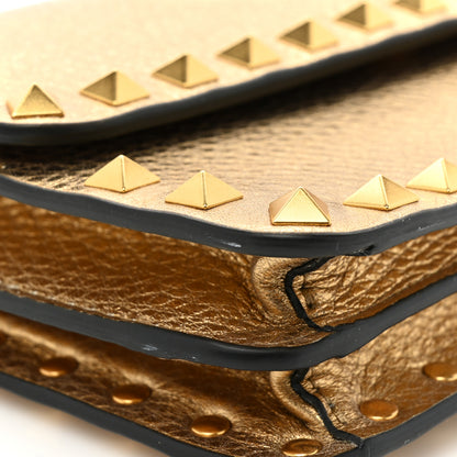 Valentino Garavani Pebbled Calfskin Rockstud Flap Wallet On Chain Soft Gold 12 of 13