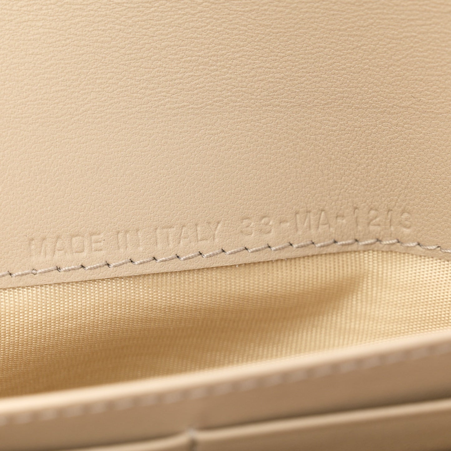 Supple Calfskin Cannage Caro Wallet Sand