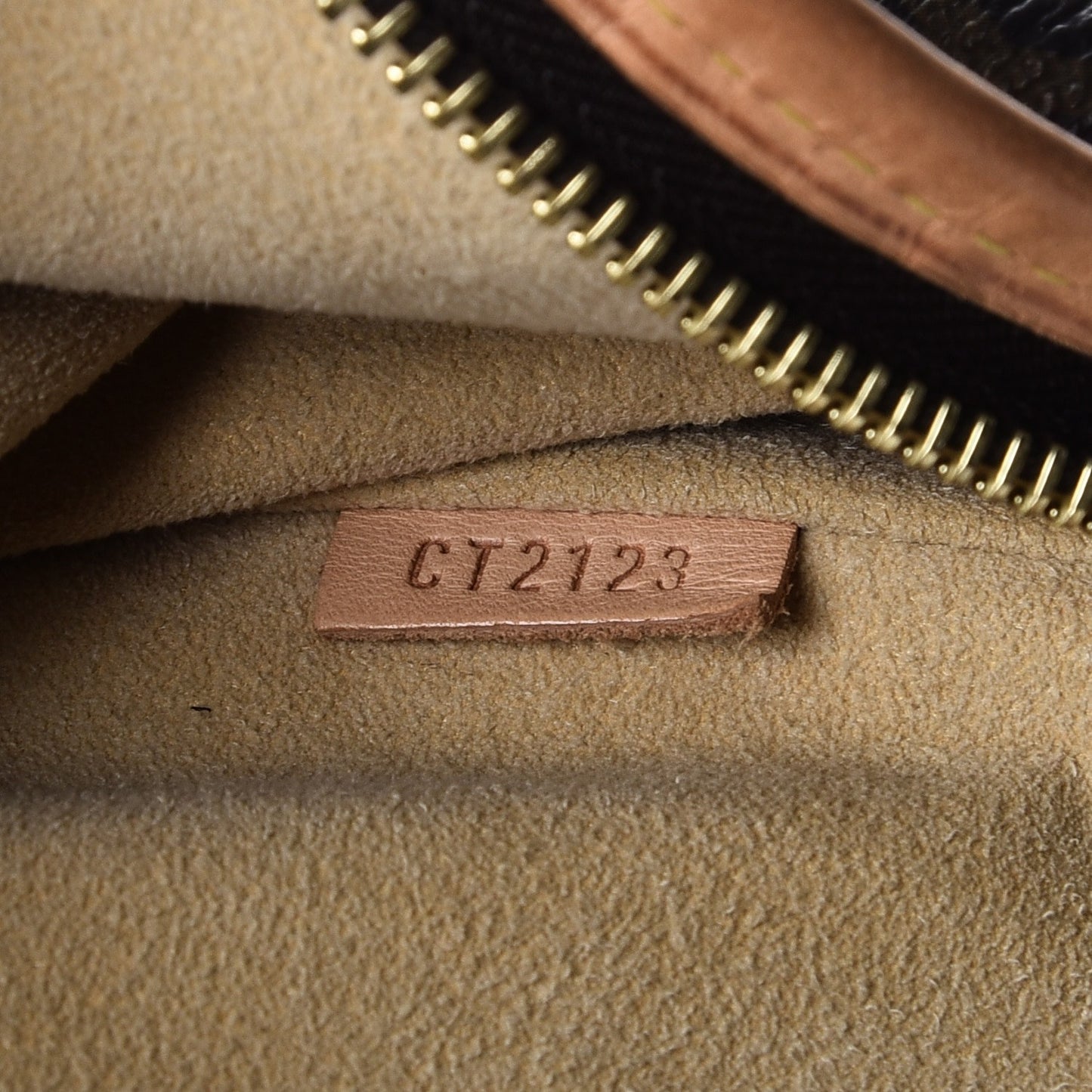 Monogram Estrela MM