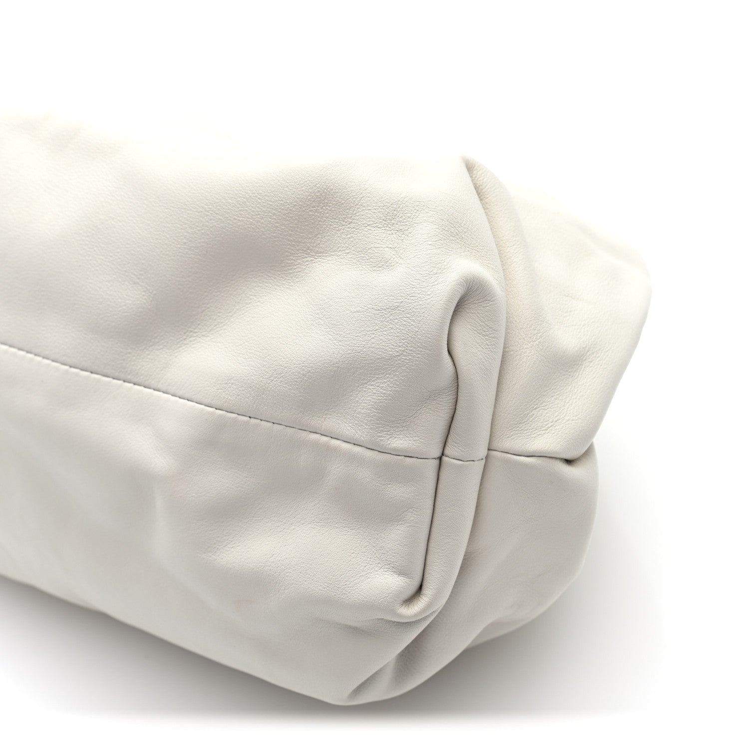 Bottega Veneta Smooth Butter Calf The Pouch Oversized Clutch Plaster 9 of 9