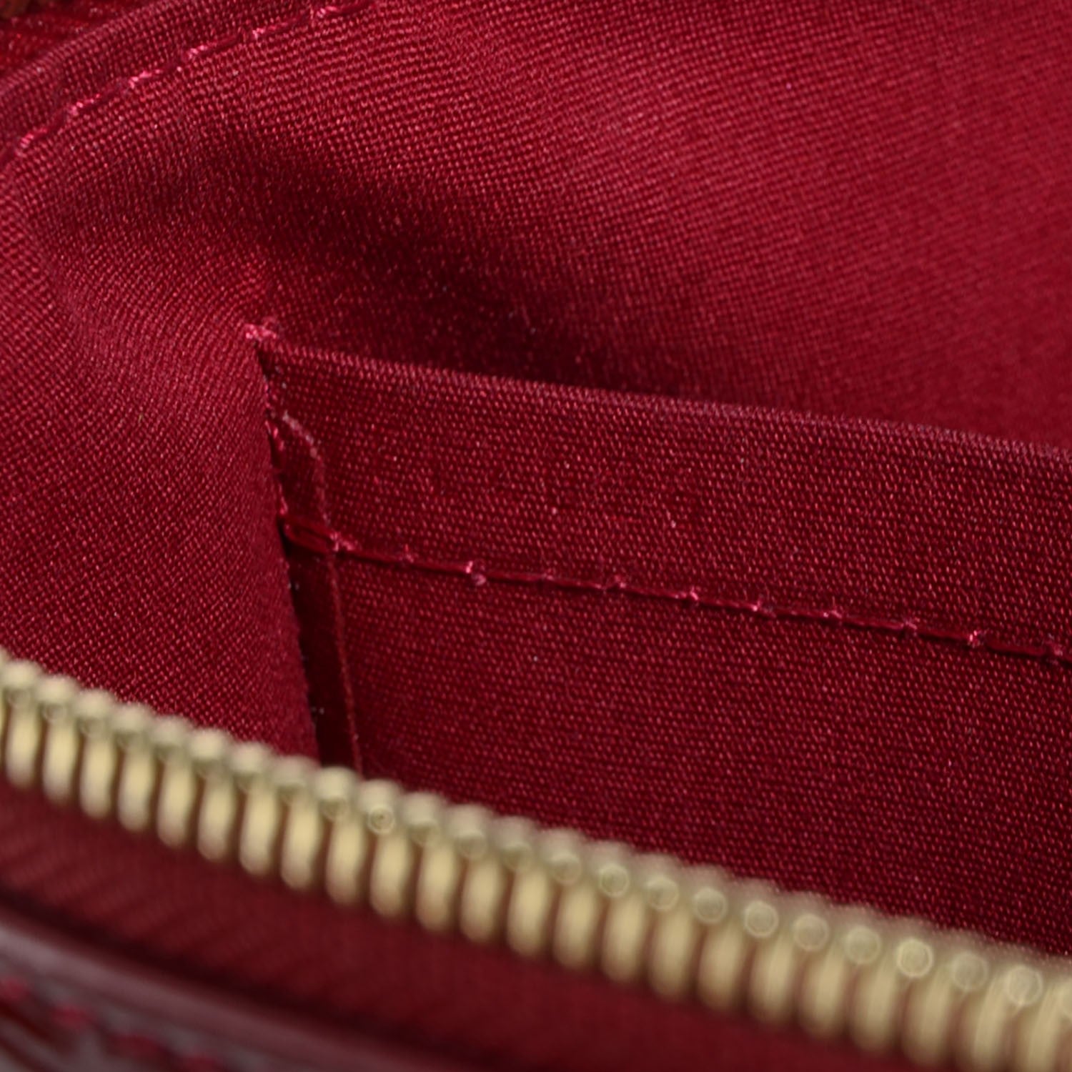 Louis Vuitton Vernis Rosewood Ave Pomme D'Amour 7 of 7