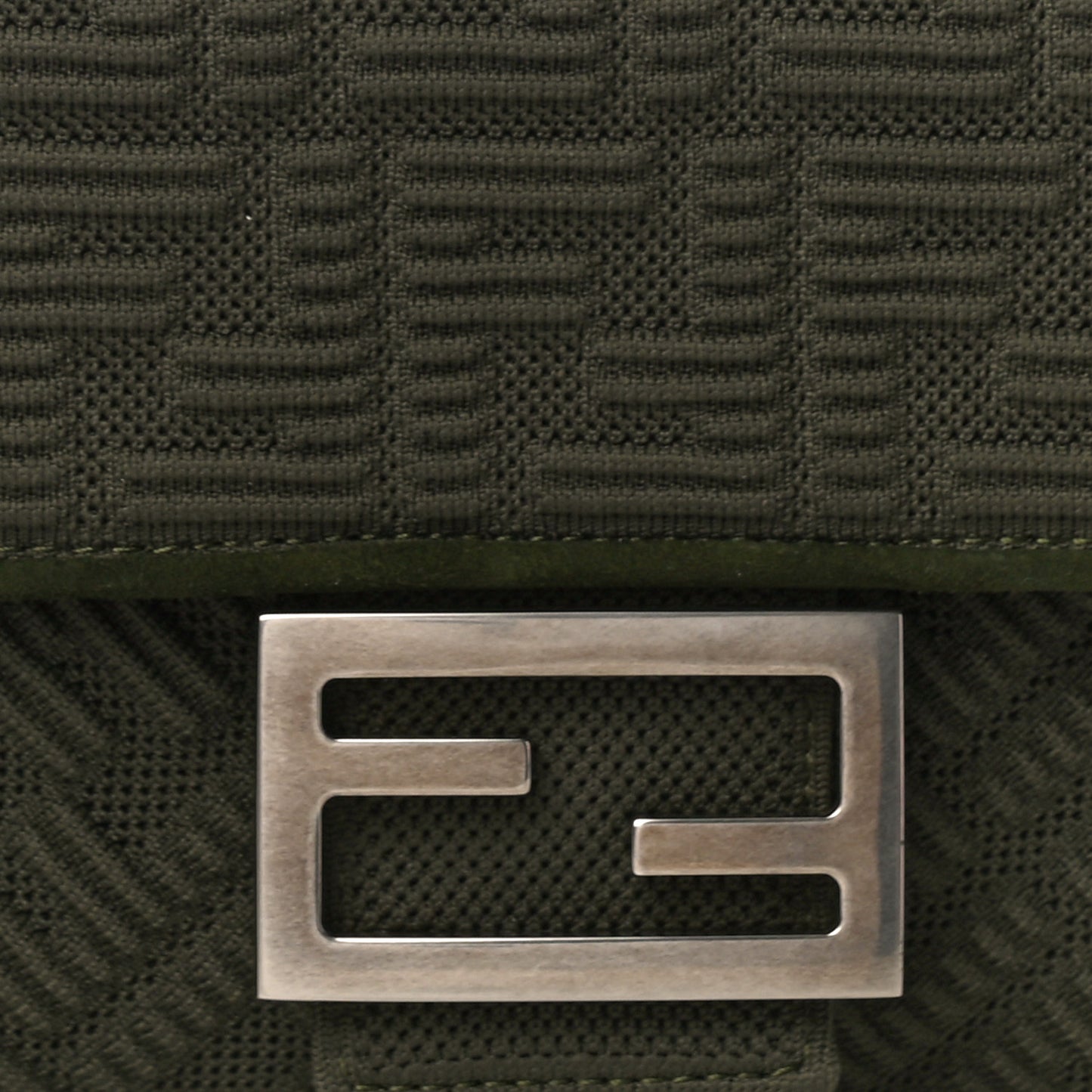 Technical Fabric FF Midi Chain Baguette Oliva