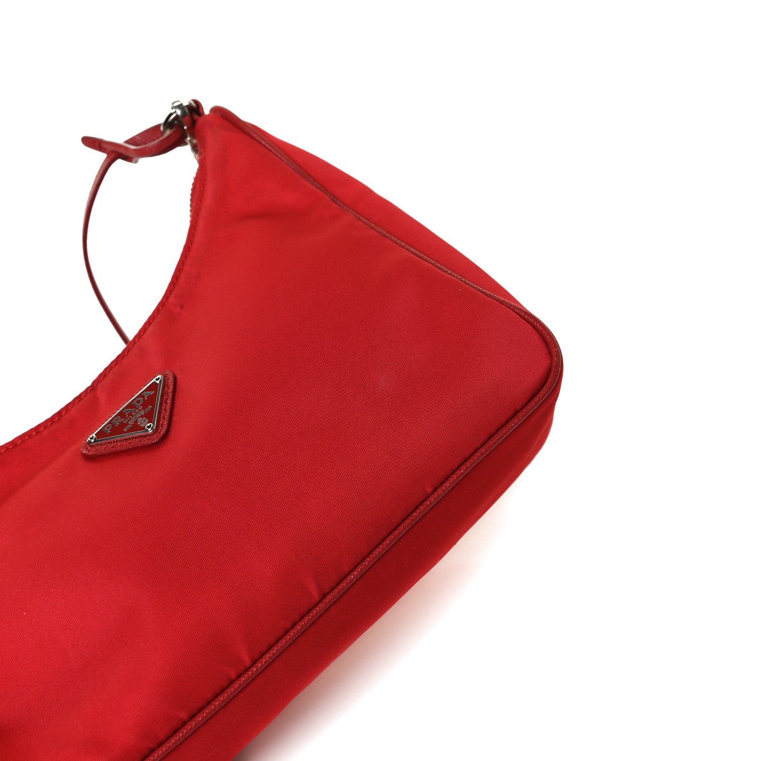 Prada Nylon Re-Edition 2005 Shoulder Bag Rosso 15 of 22