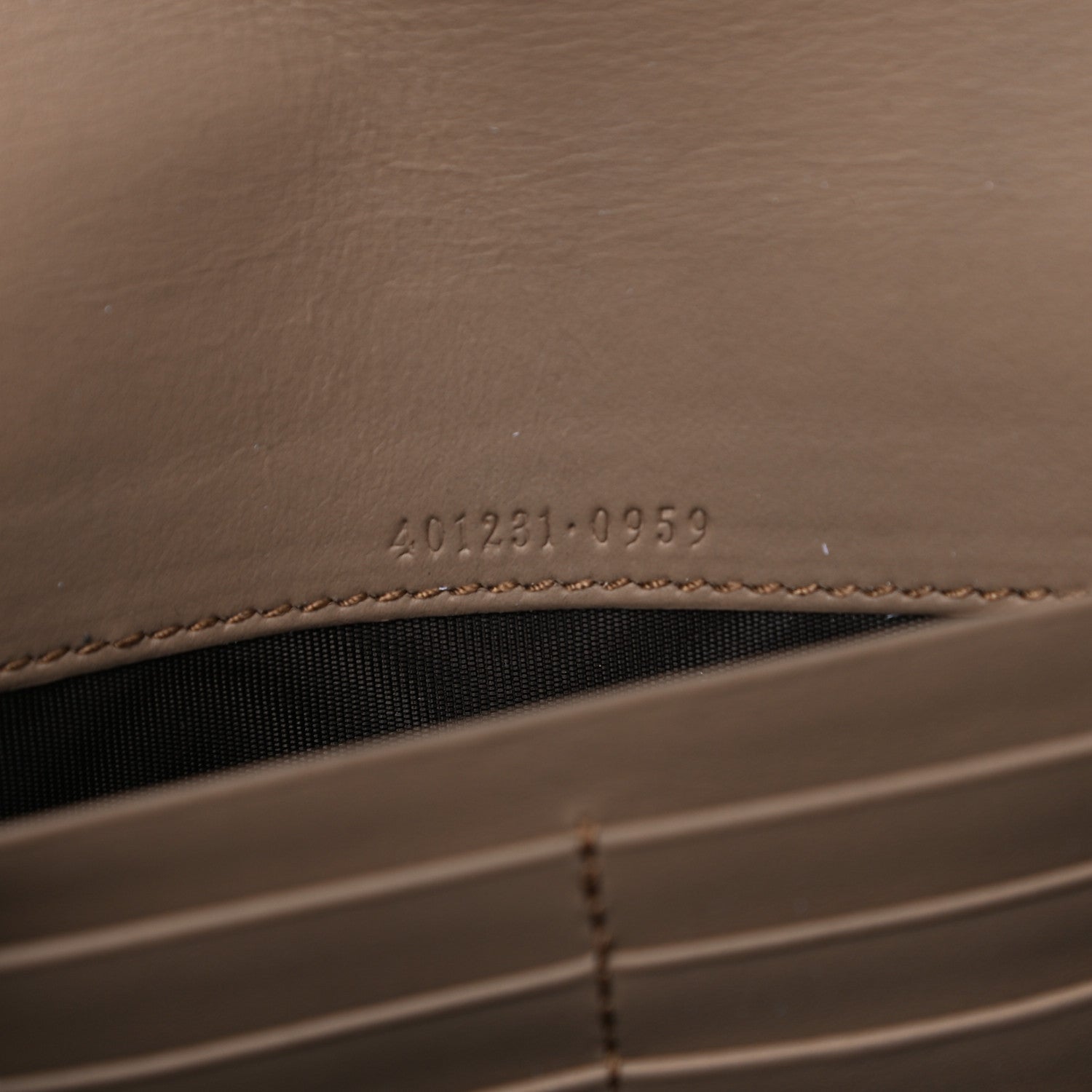 Gucci GG Supreme Monogram Dionysus Chain Wallet 7 of 13