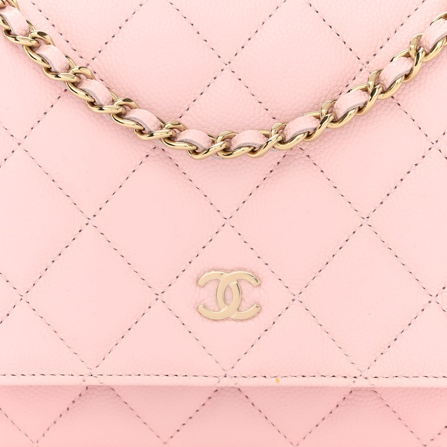 Caviar Quilted Wallet on Chain WOC Light Pink