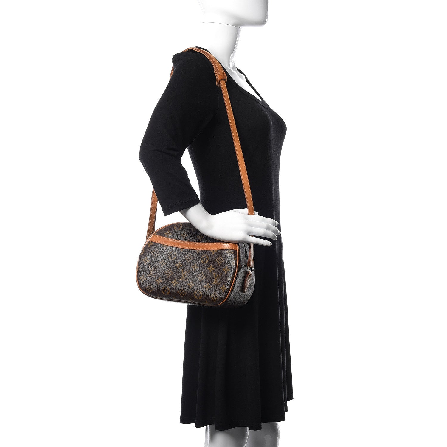 Louis Vuitton Monogram Blois 2 of 14
