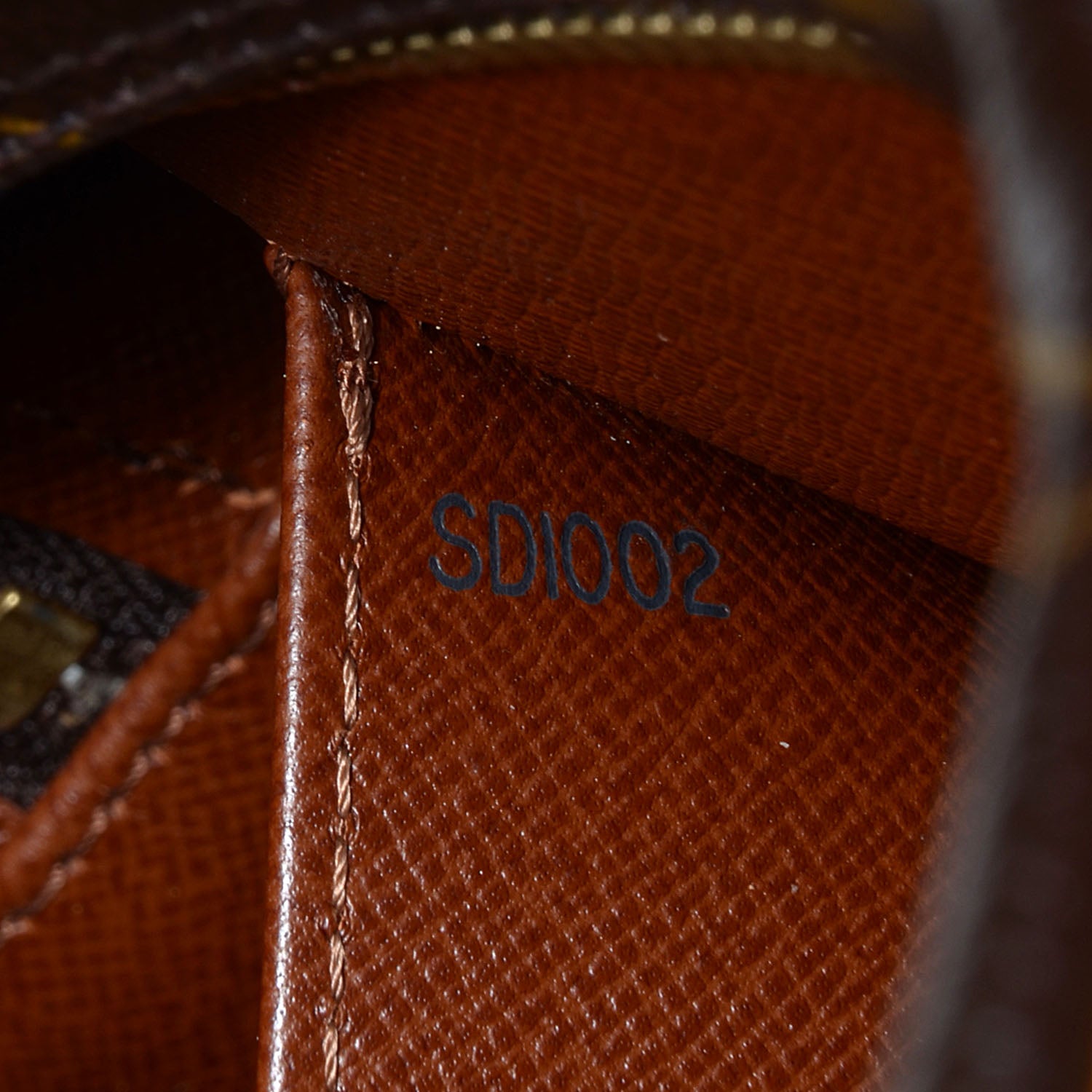 Louis Vuitton Monogram Cite MM 7 of 7