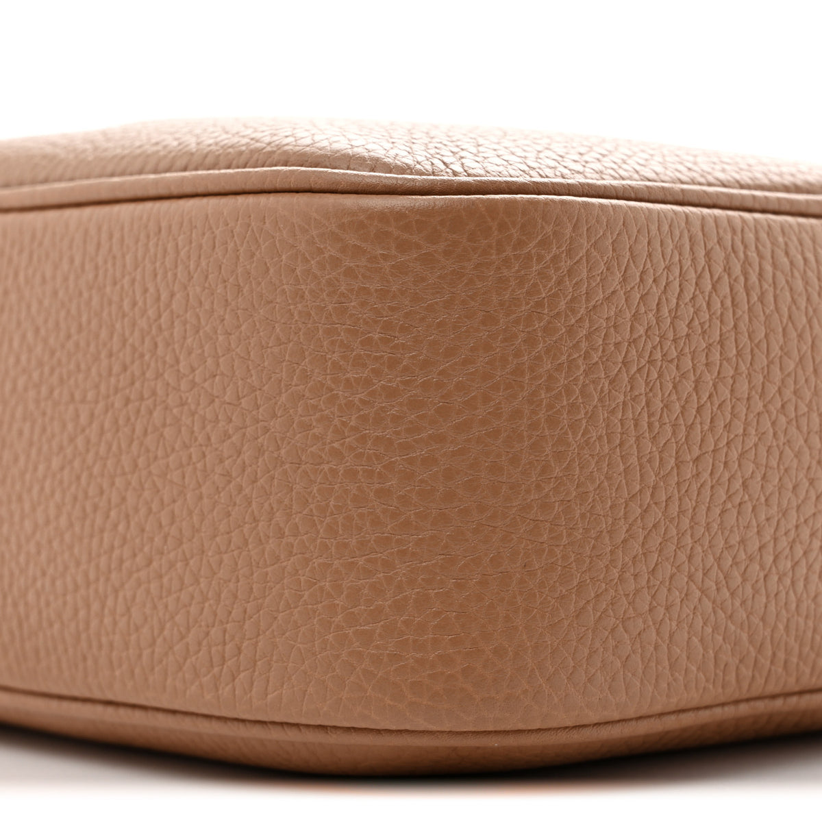 Pebbled Calfskin Small Soho Disco Bag Camelia