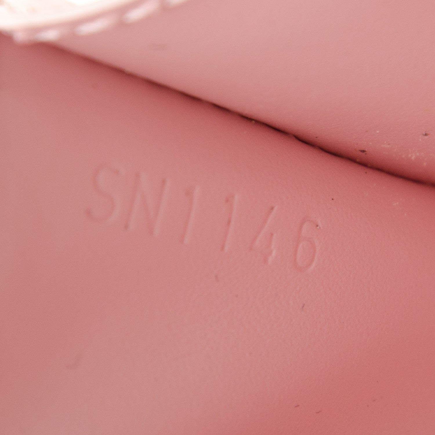 Louis Vuitton Vernis Key Pouch Rose Ballerine 7 of 7