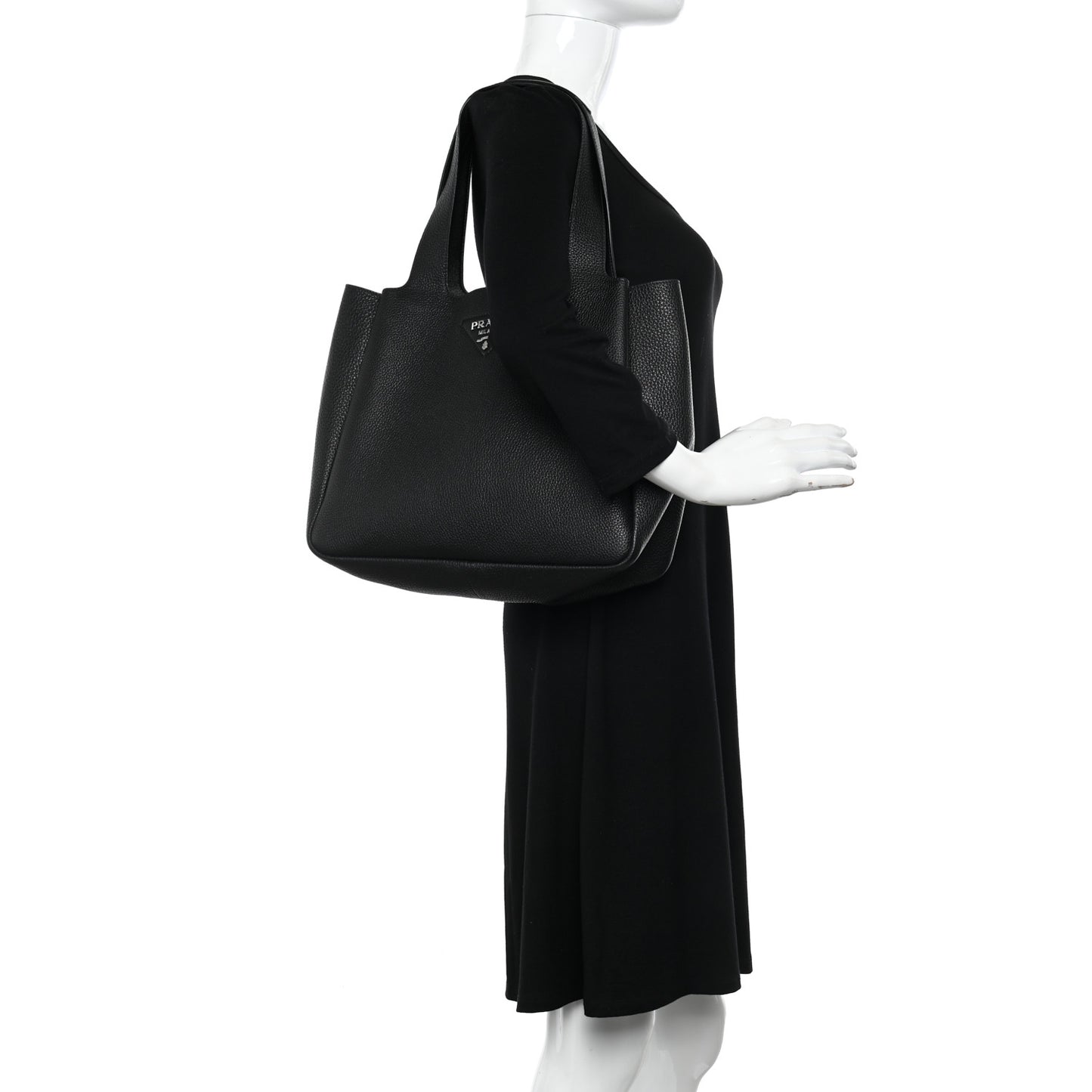 Vitello Daino Soft Large Dynamique Tote Black