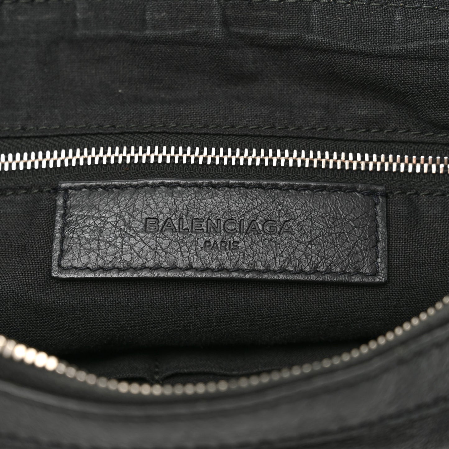 Agneau Day Messenger Black