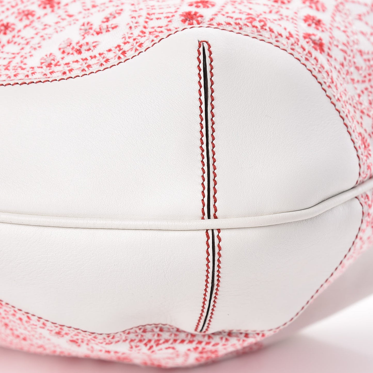 Canvas Embroidered Peggy Bamboo Top Handle Hobo White