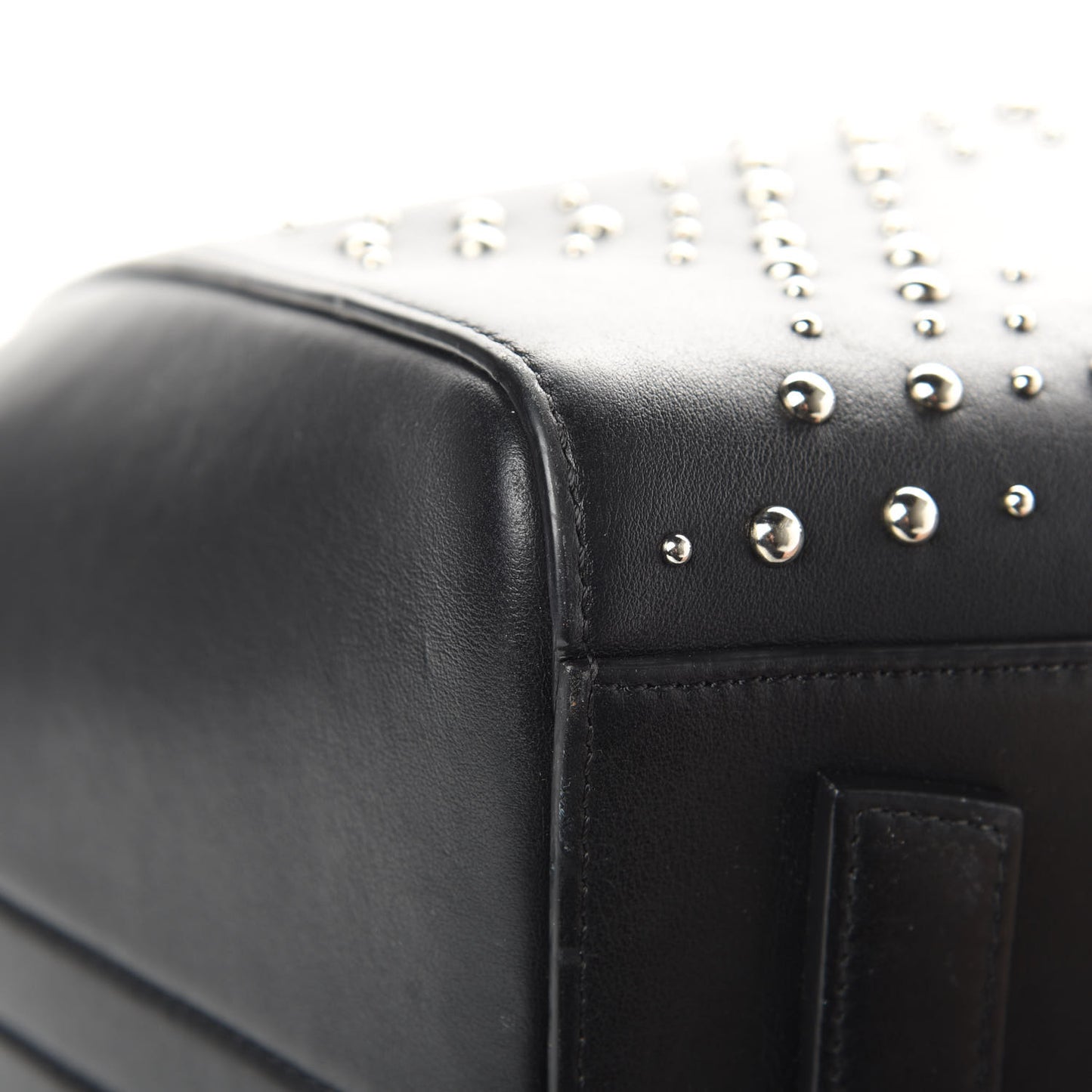 Calfskin Medium Studded Antigona Black