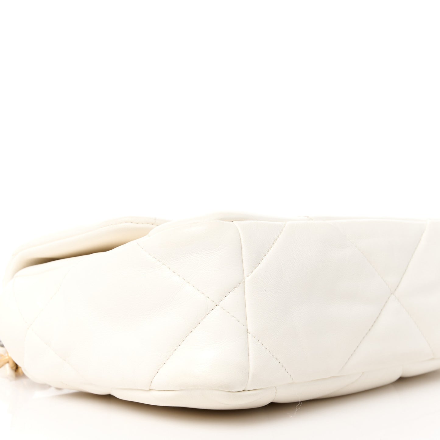 Lambskin Quilted Medium Chanel 19 Flap White