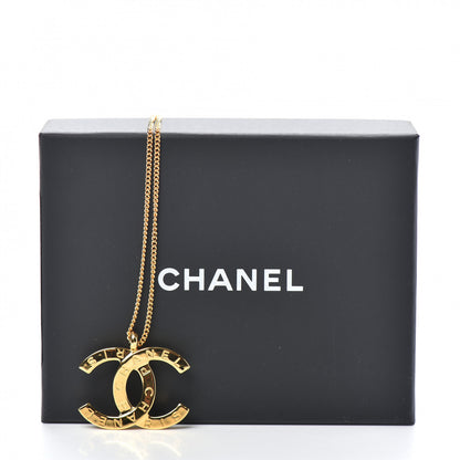 Chanel Metal CC Paris Button Necklace Gold 6 of 6