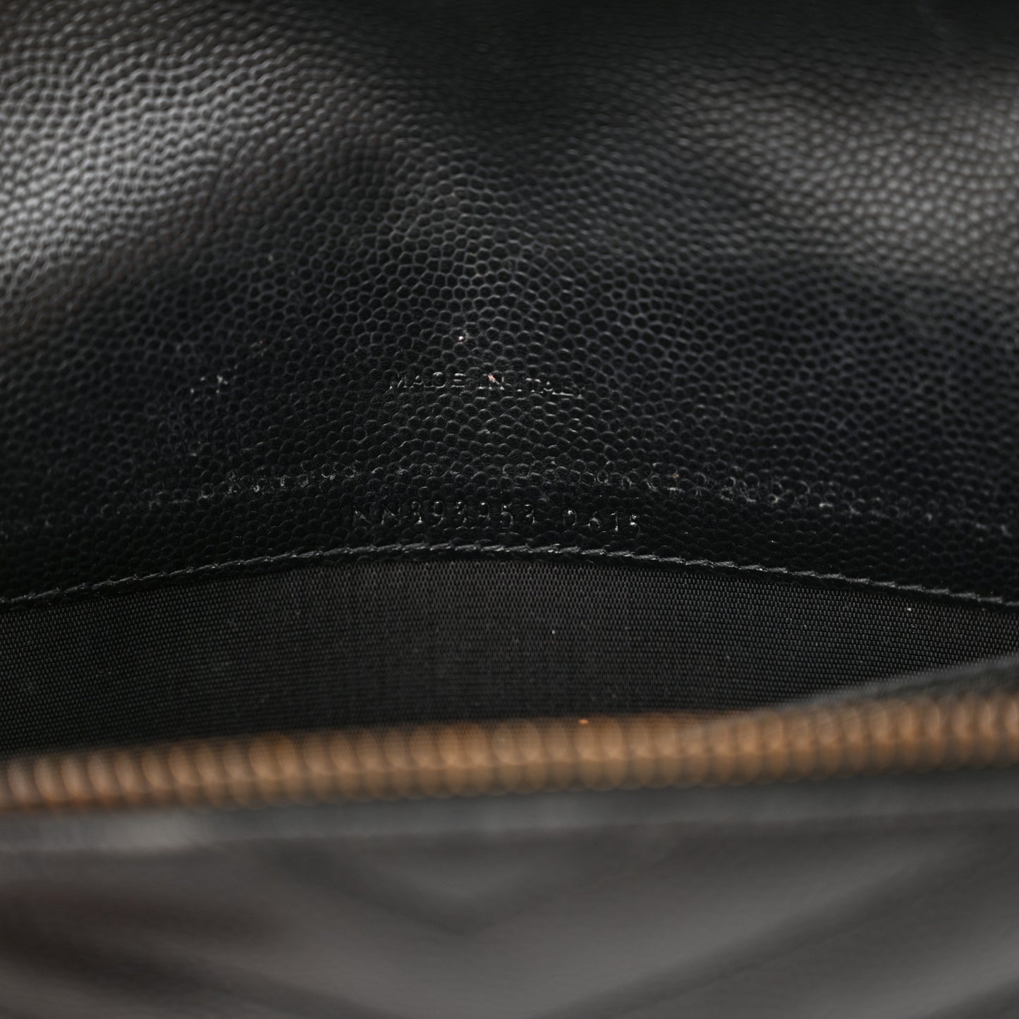Grain De Poudre Matelasse Chevron Monogram Monochrome Envelope Chain Wallet Black