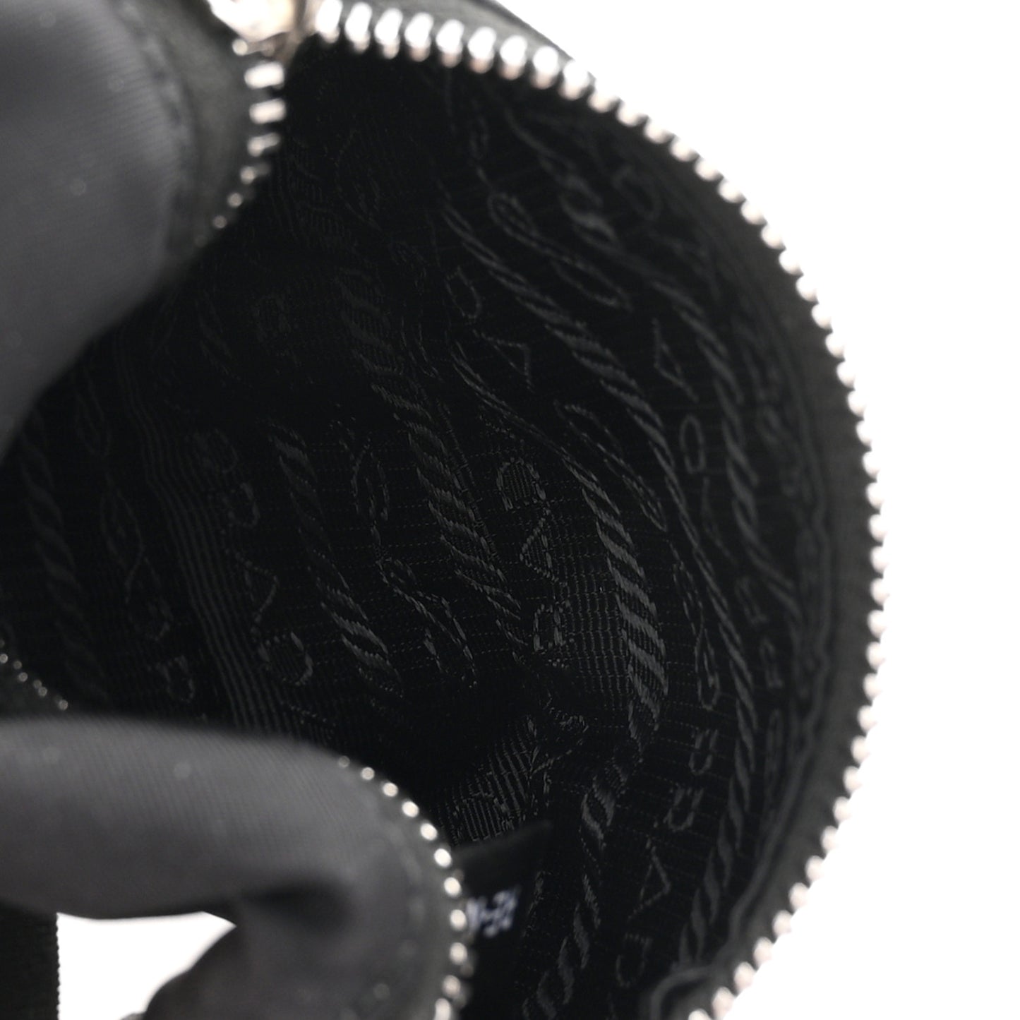 Tessuto Nylon Wrist Pouch Black