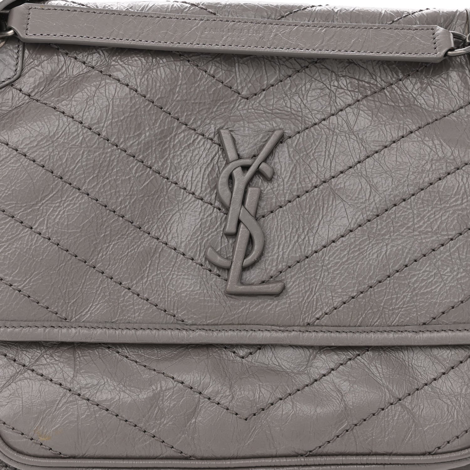 Saint Laurent Crinkled Calfskin Matelasse Monogram Medium Niki Chain Satchel Fog 8 of 10