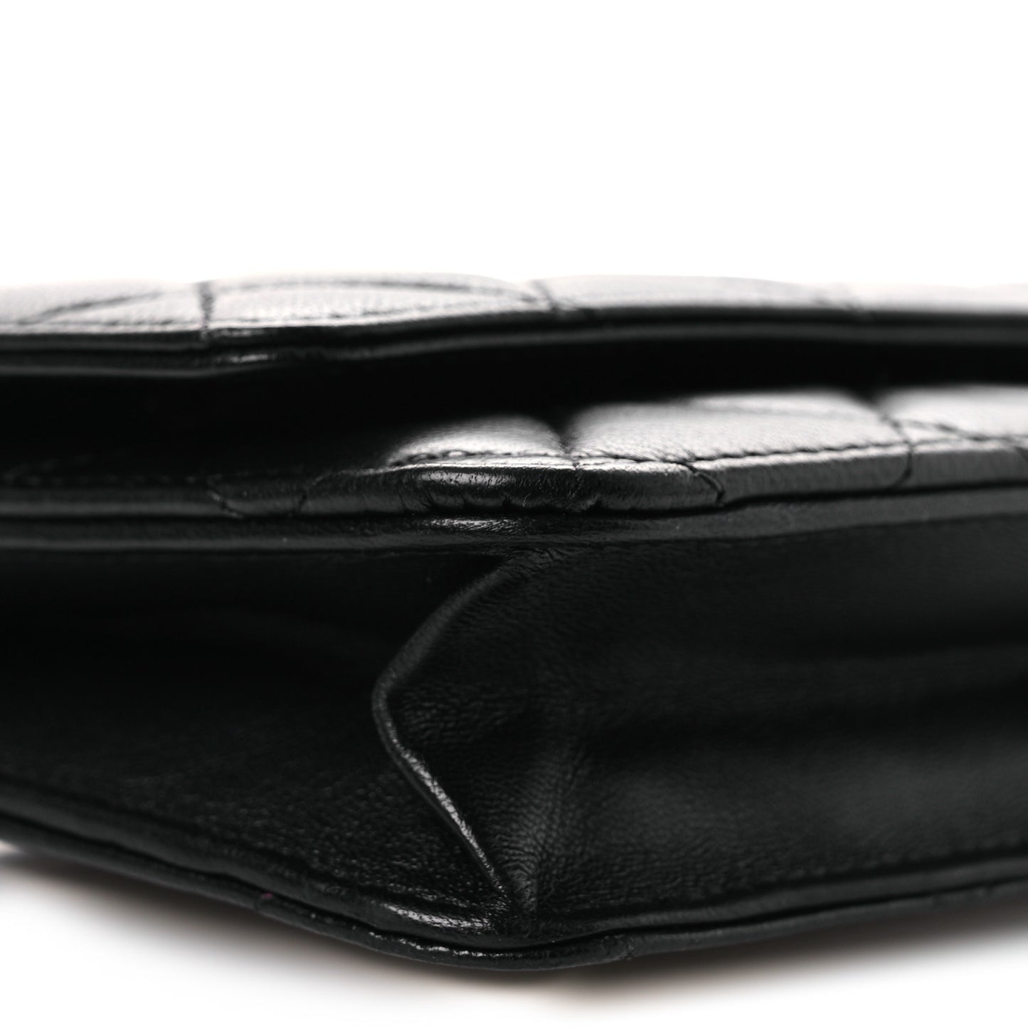 Lambskin Quilted Wallet On Chain WOC Black
