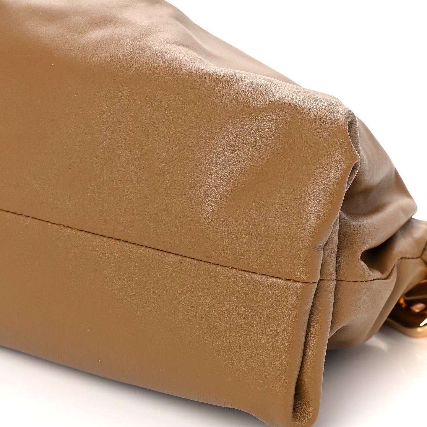 Calfskin The Pouch Chain Cammello