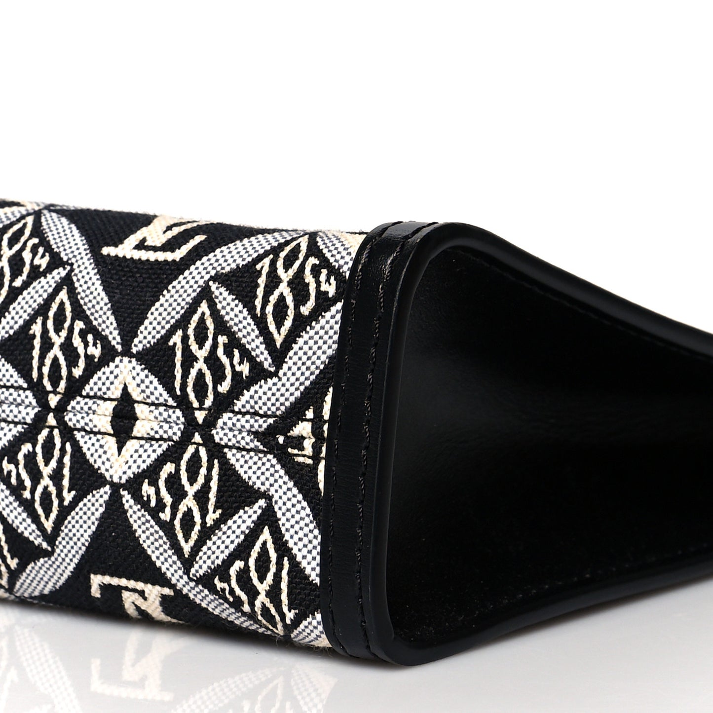 Jacquard Since 1854 Toiletry Pouch 26 Gray