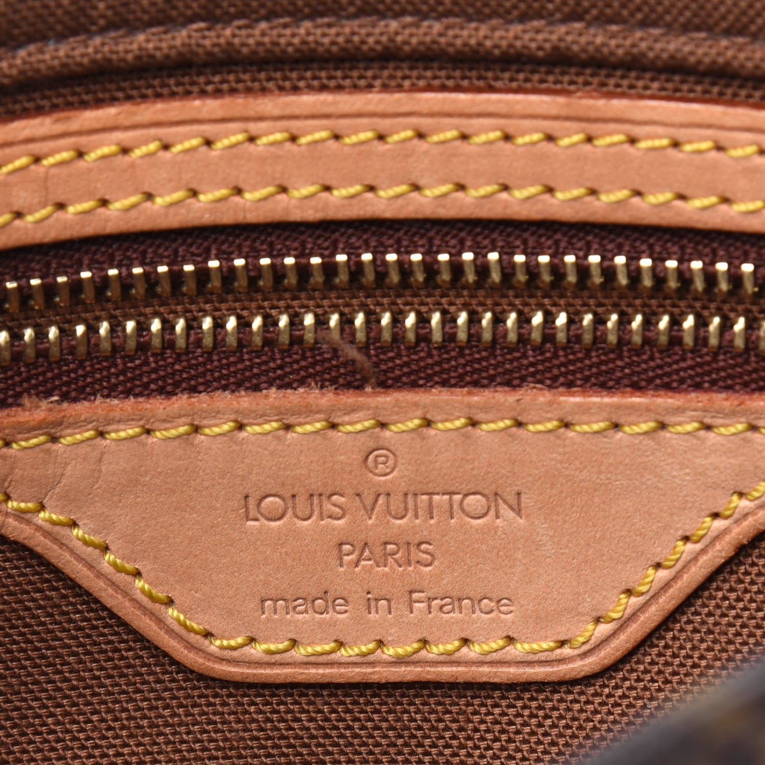 Louis Vuitton Monogram Trotteur 6 of 23