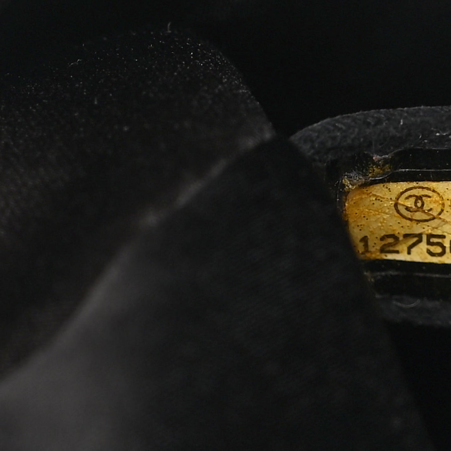 Lambskin Quilted Medium Chain Around Tote Black