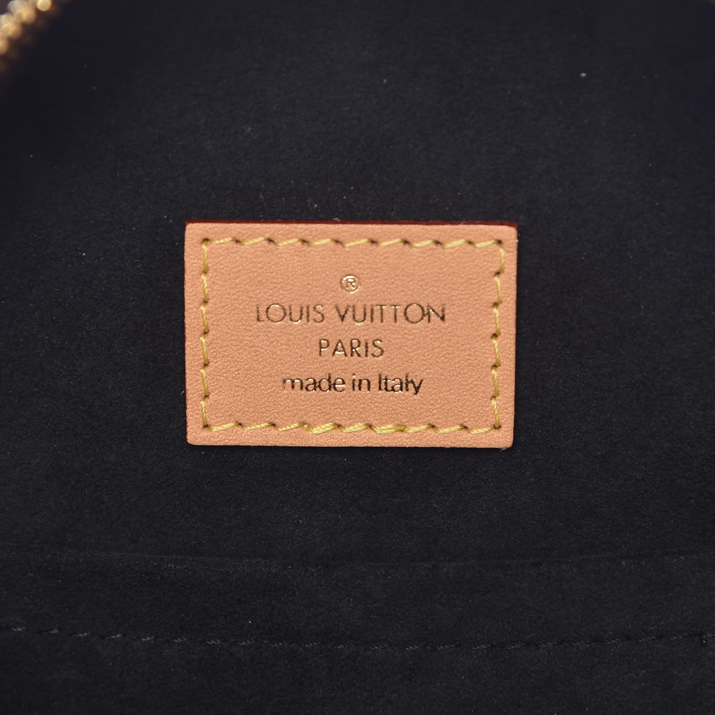 Reverse Monogram Giant Boite Chapeau Souple